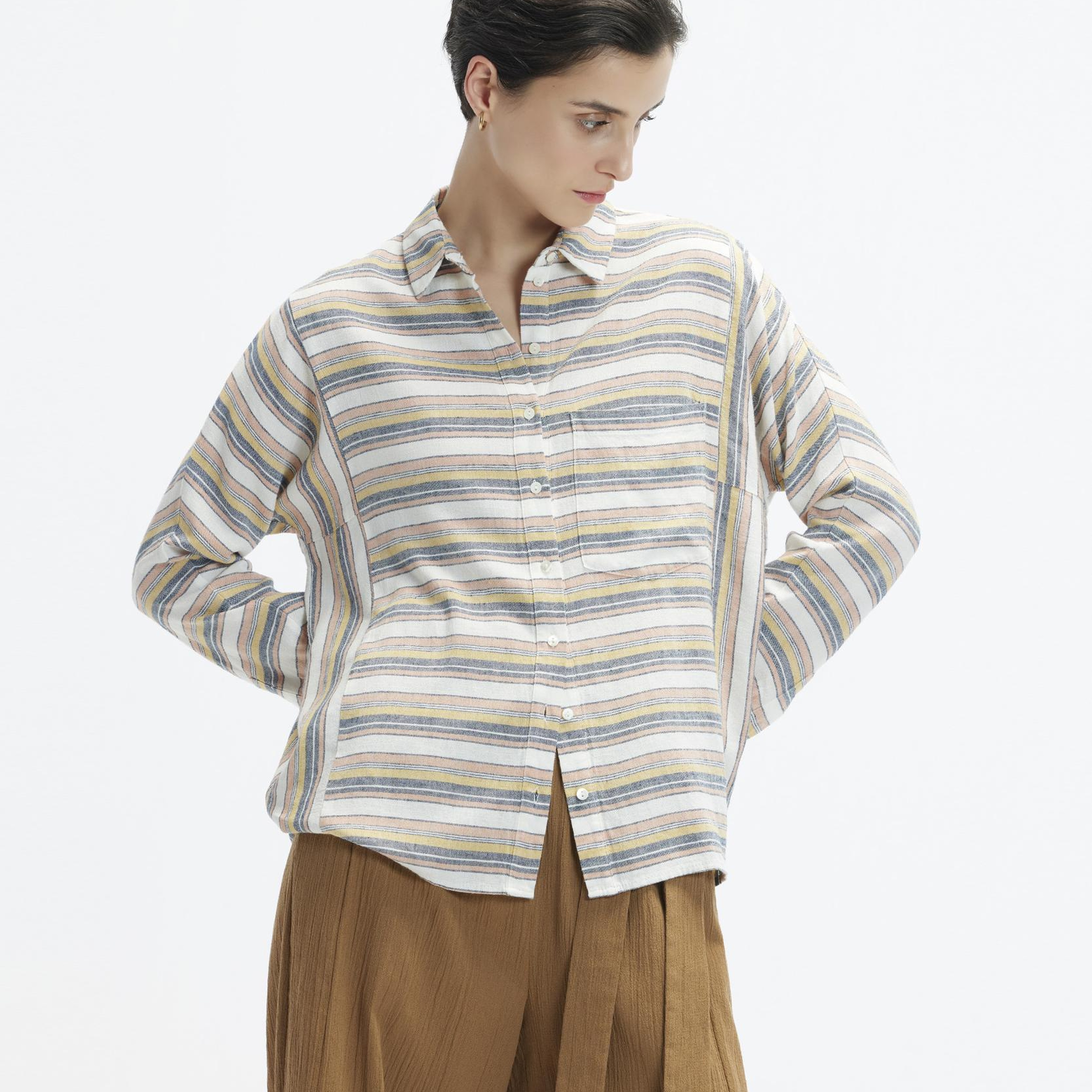 YARGICI Rahat Kesim Uzun Kollu Cepli Gömlek