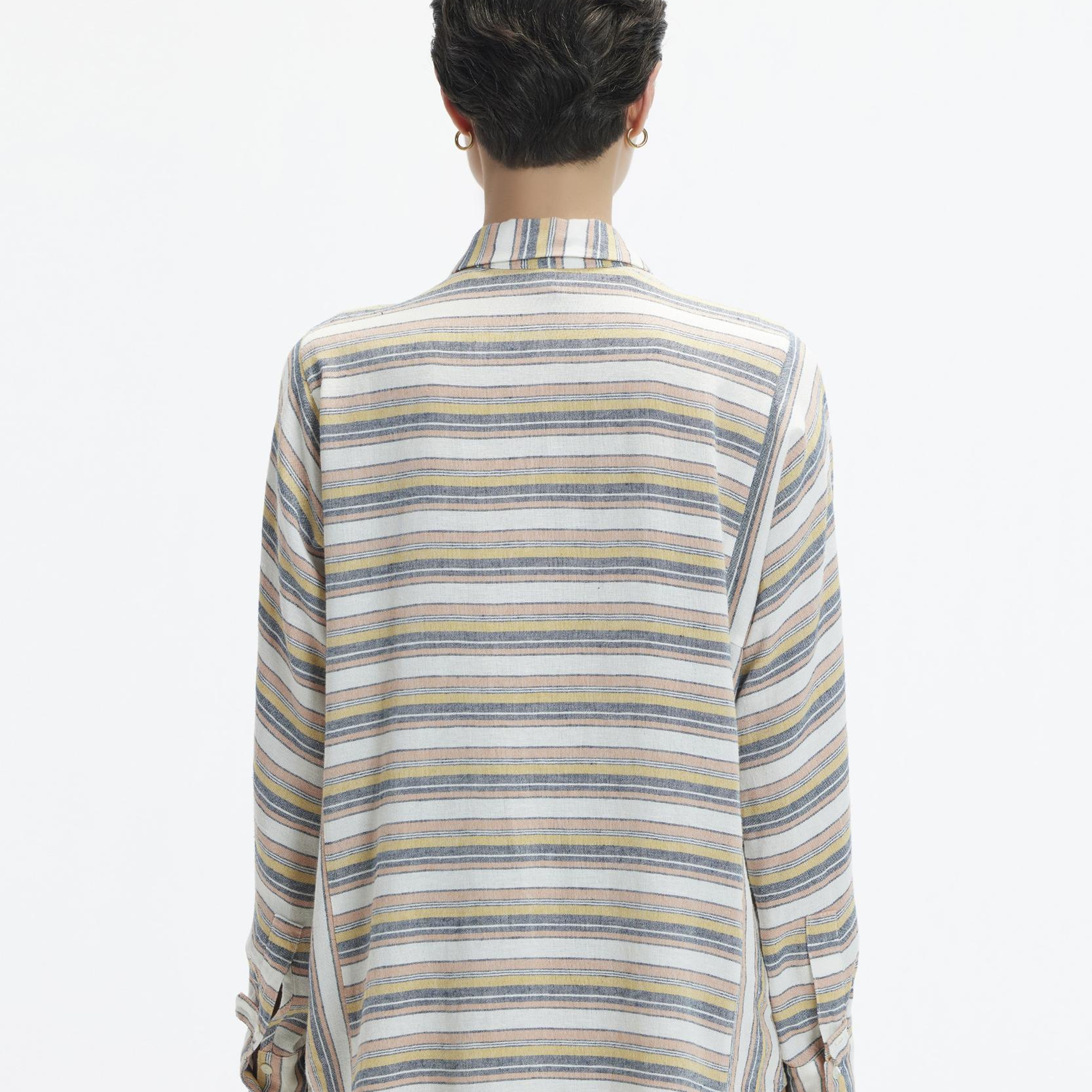 YARGICI Rahat Kesim Uzun Kollu Cepli Gömlek