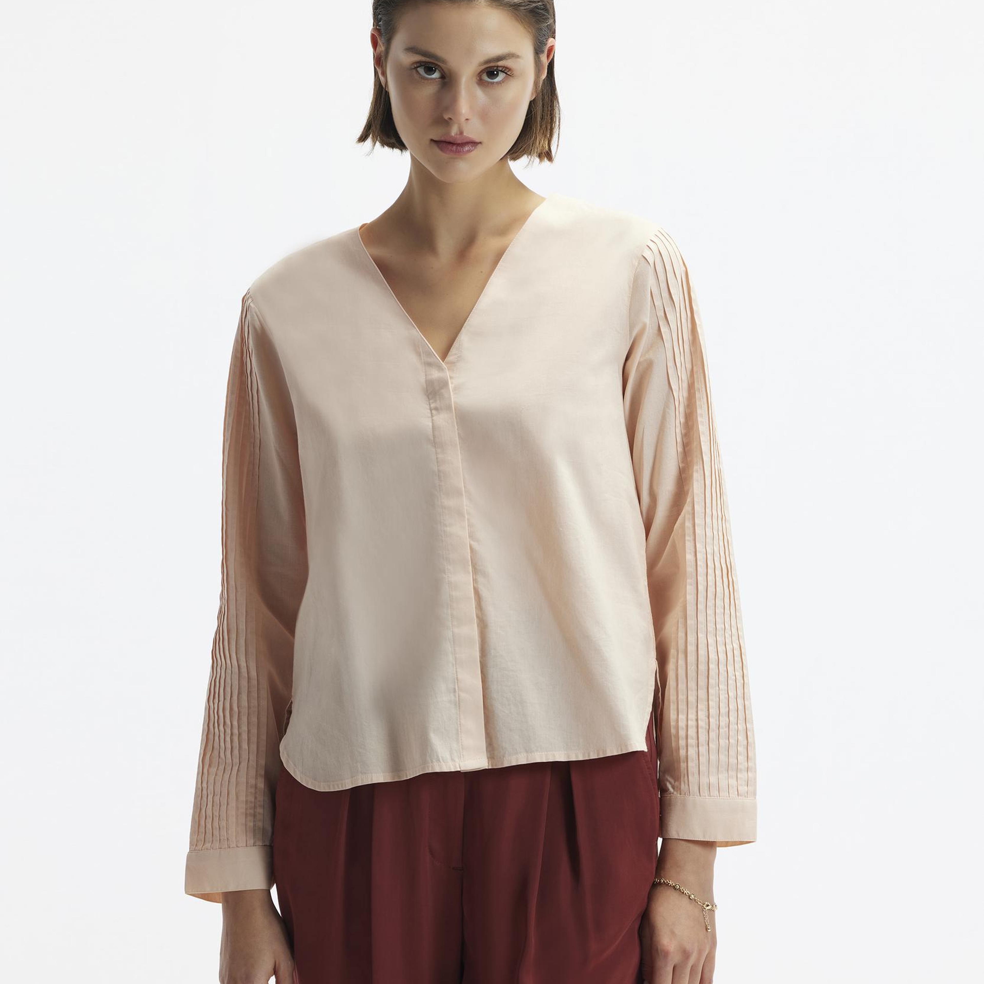 YARGICI Manşeti Bağlamalı V Yaka Uzun Kollu Gömlek