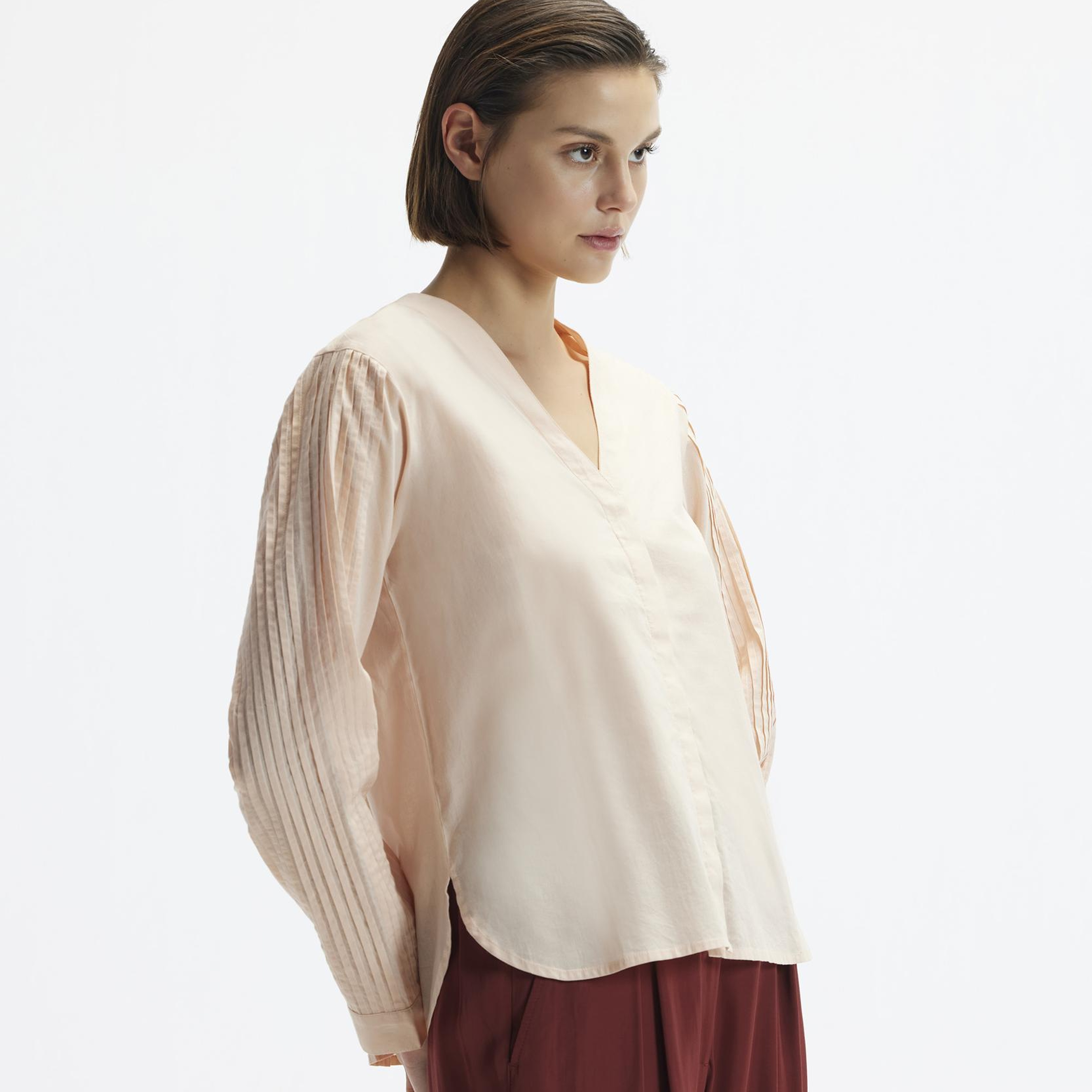 YARGICI Manşeti Bağlamalı V Yaka Uzun Kollu Gömlek