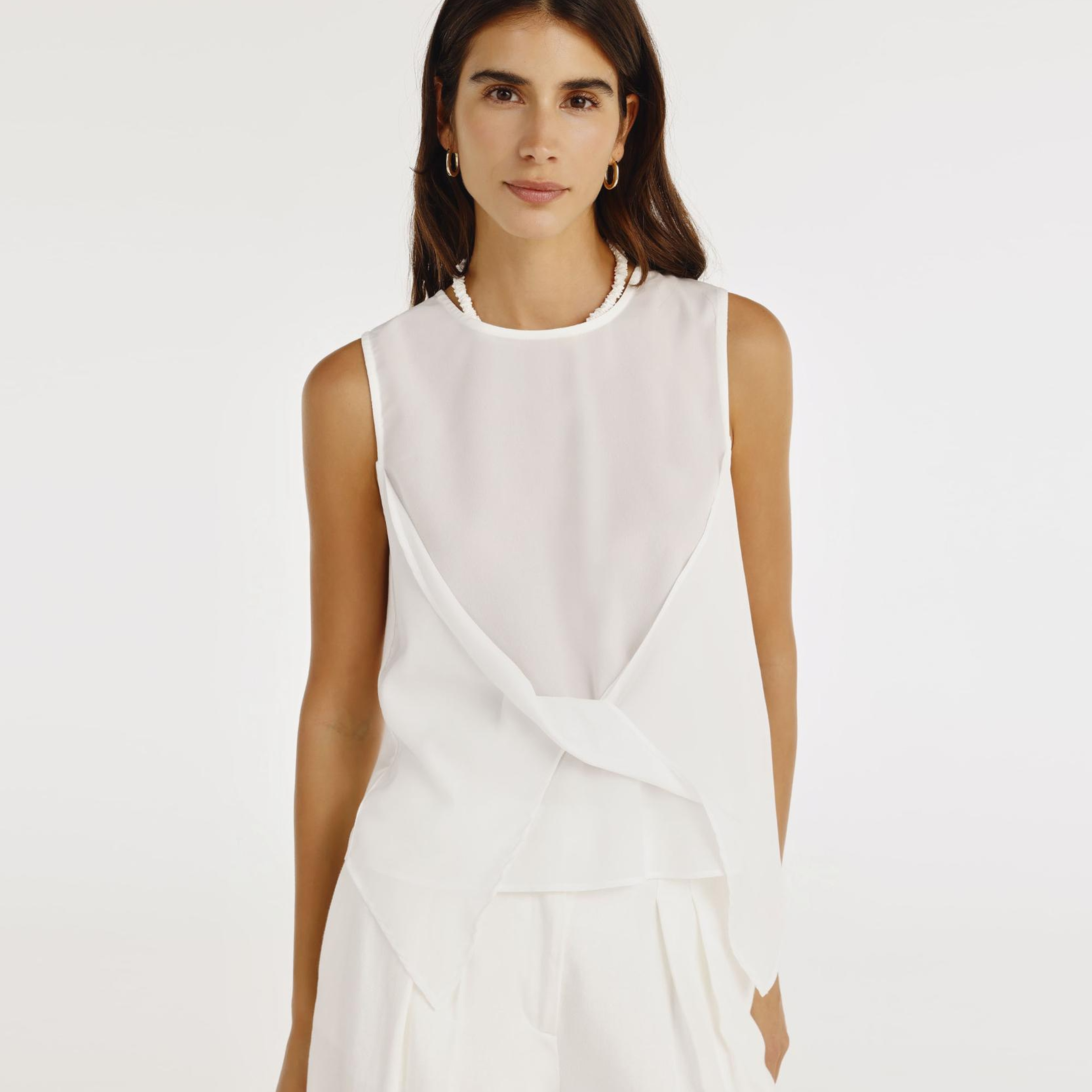 YARGICI Önü Detaylı Kolsuz Bluz