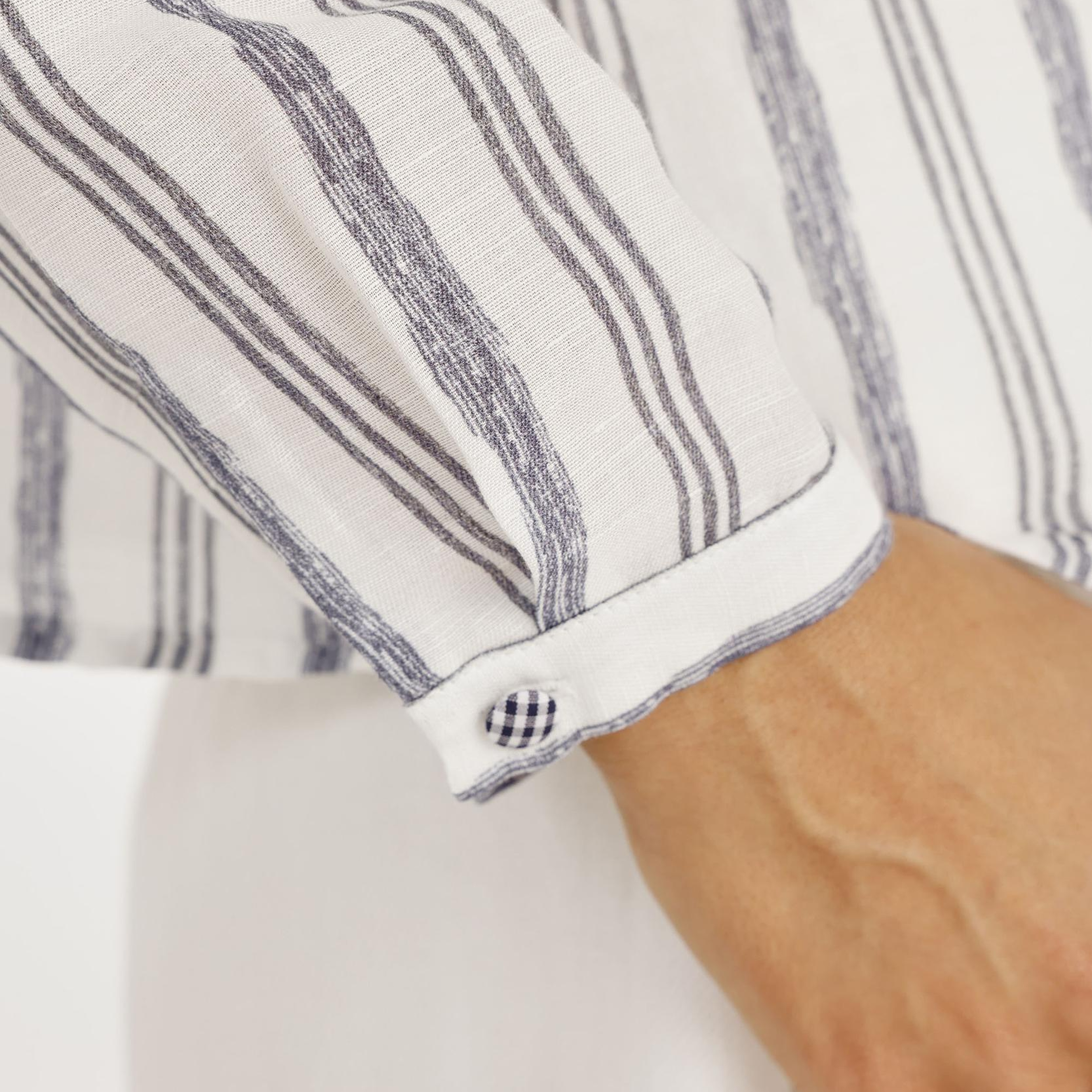 YARGICI Düğme Detaylı Gömlek