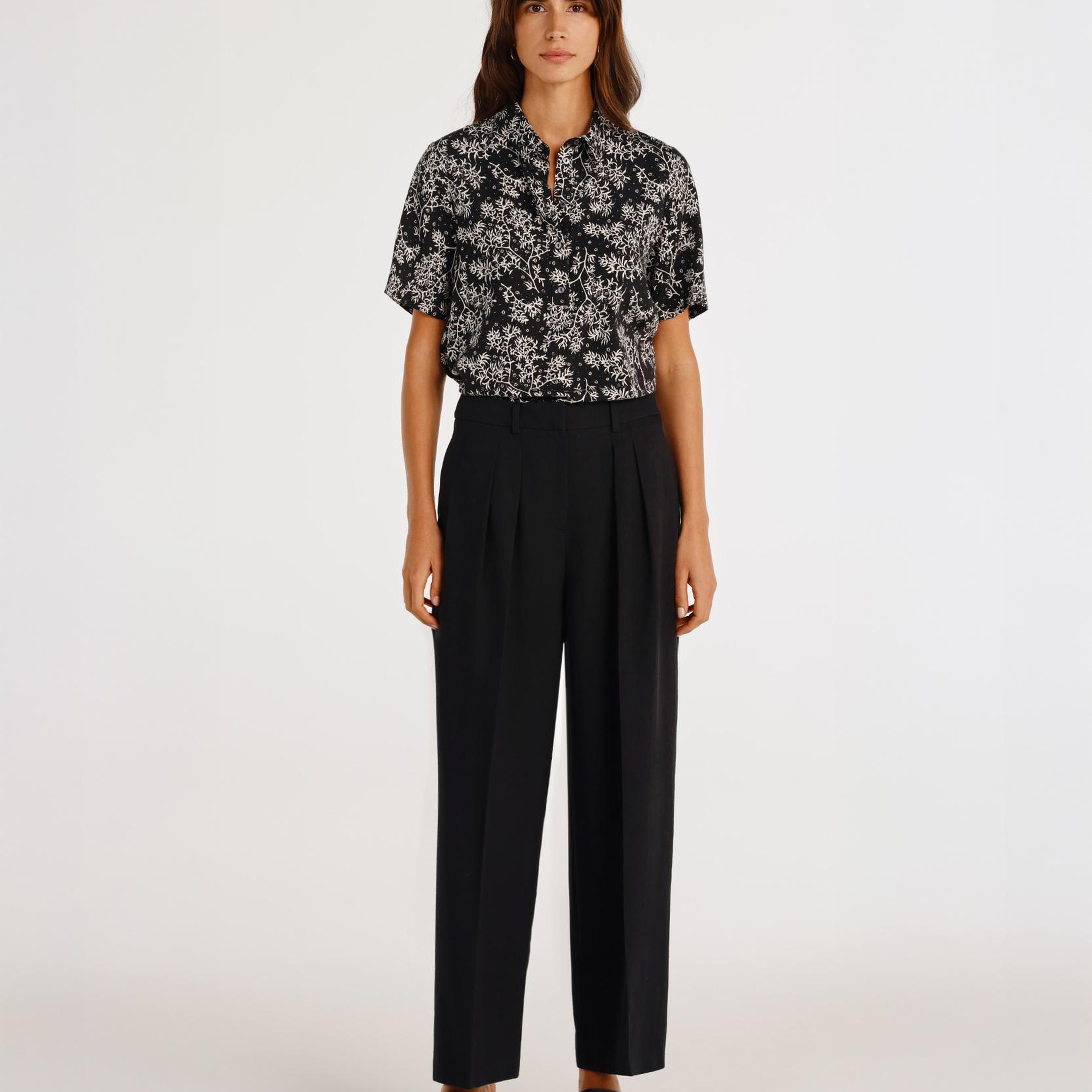 YARGICI Rahat Kalıp Önü Kancalı Pantolon