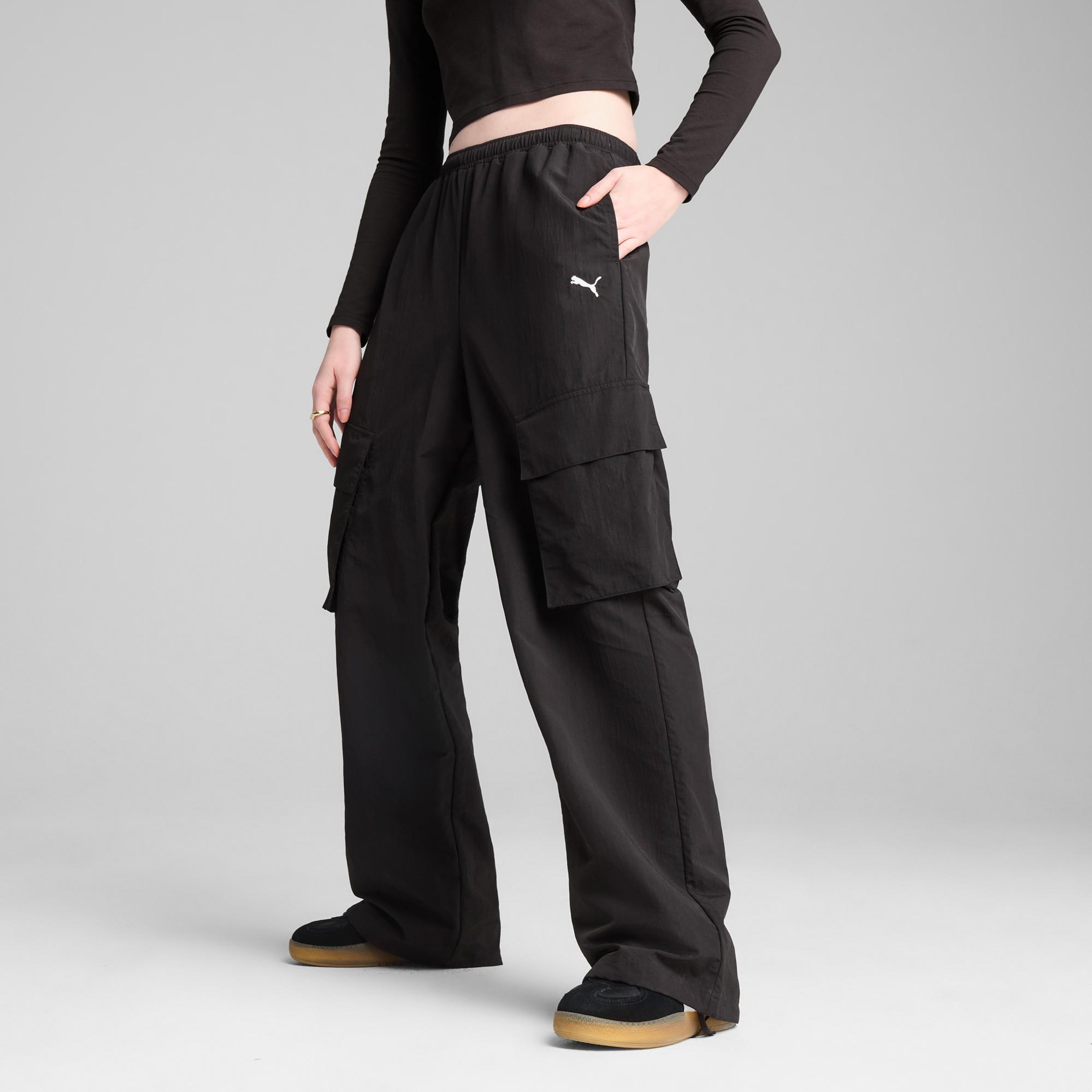 Puma Wardrobe Essentials Relaxed Kadın Siyah Eşofman Altı