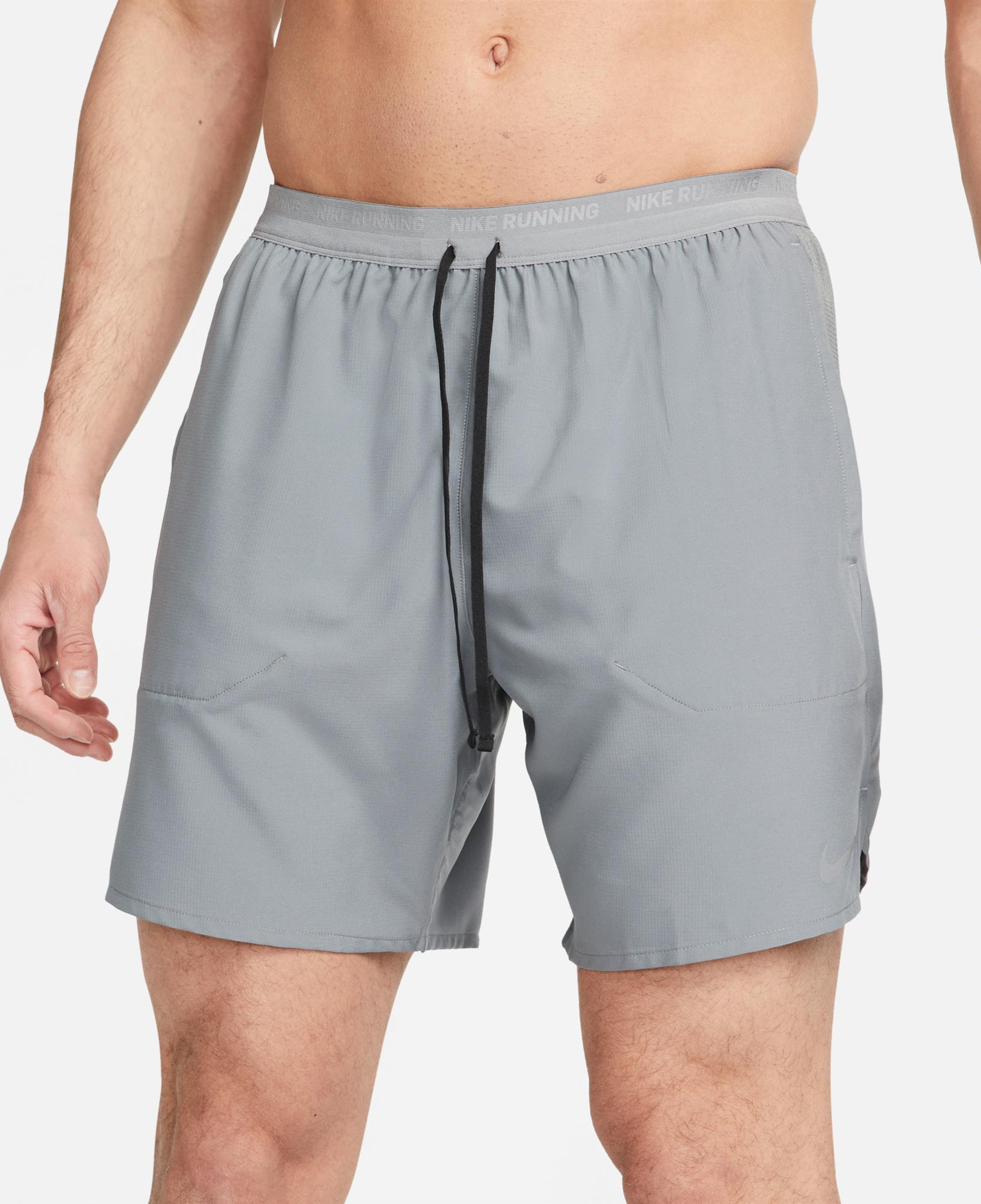 Nike Dri-Fit Stride 7 İnç Bf Erkek Gri Şort
