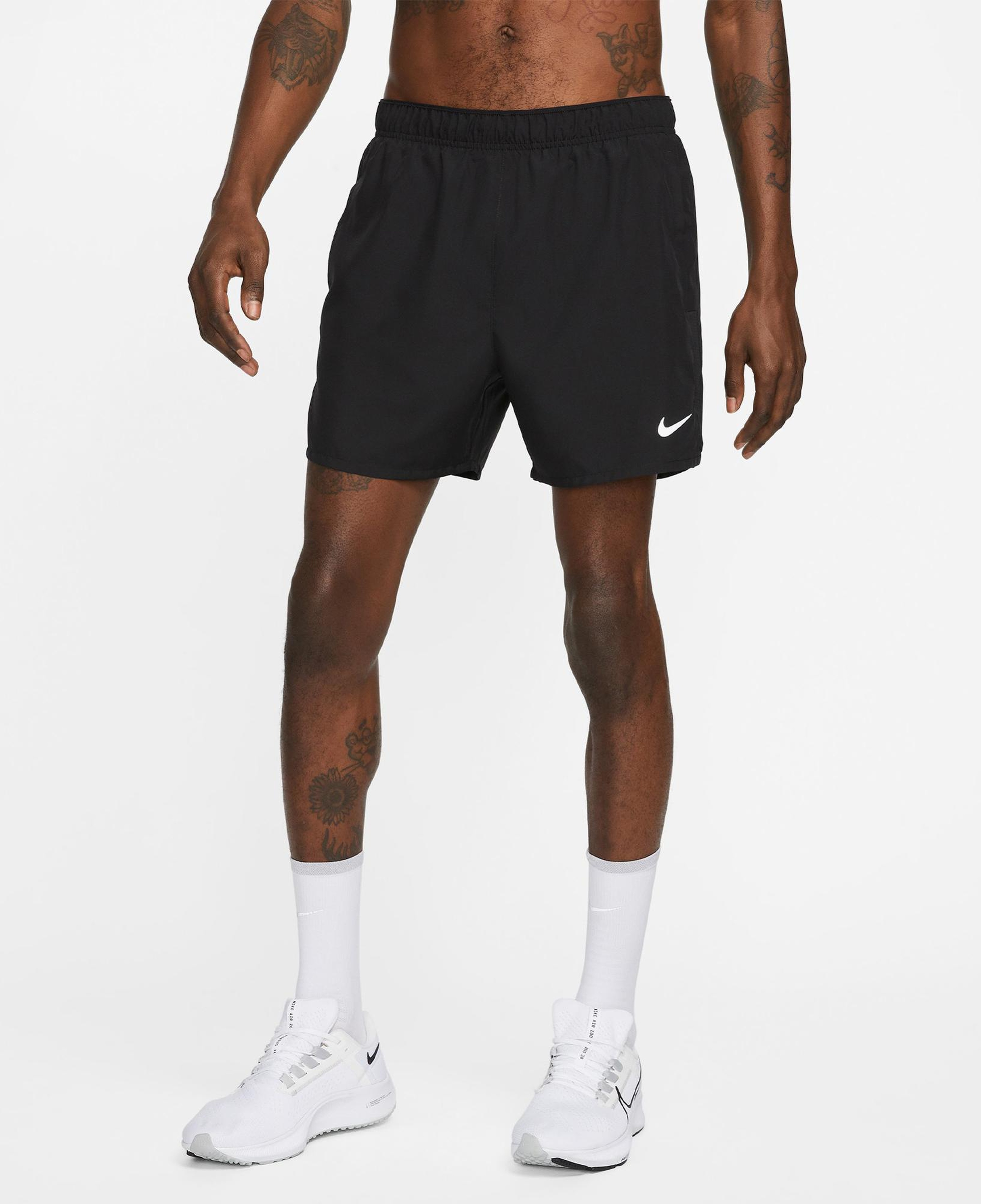 Nike Dri-Fit Challenger Erkek Siyah Şort