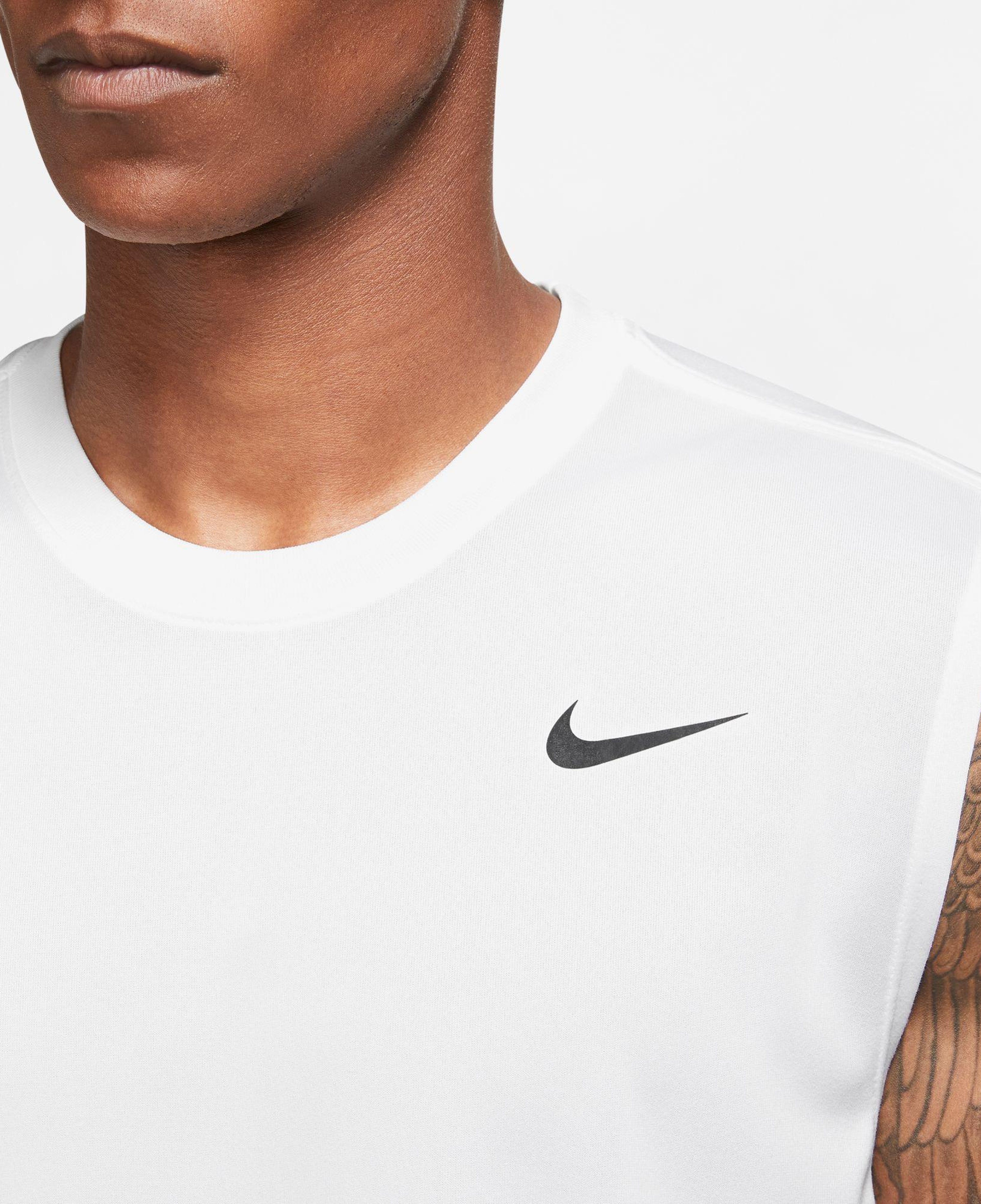 Nike Dri-Fit Legend Reset Erkek Beyaz Kolsuz T-Shirt