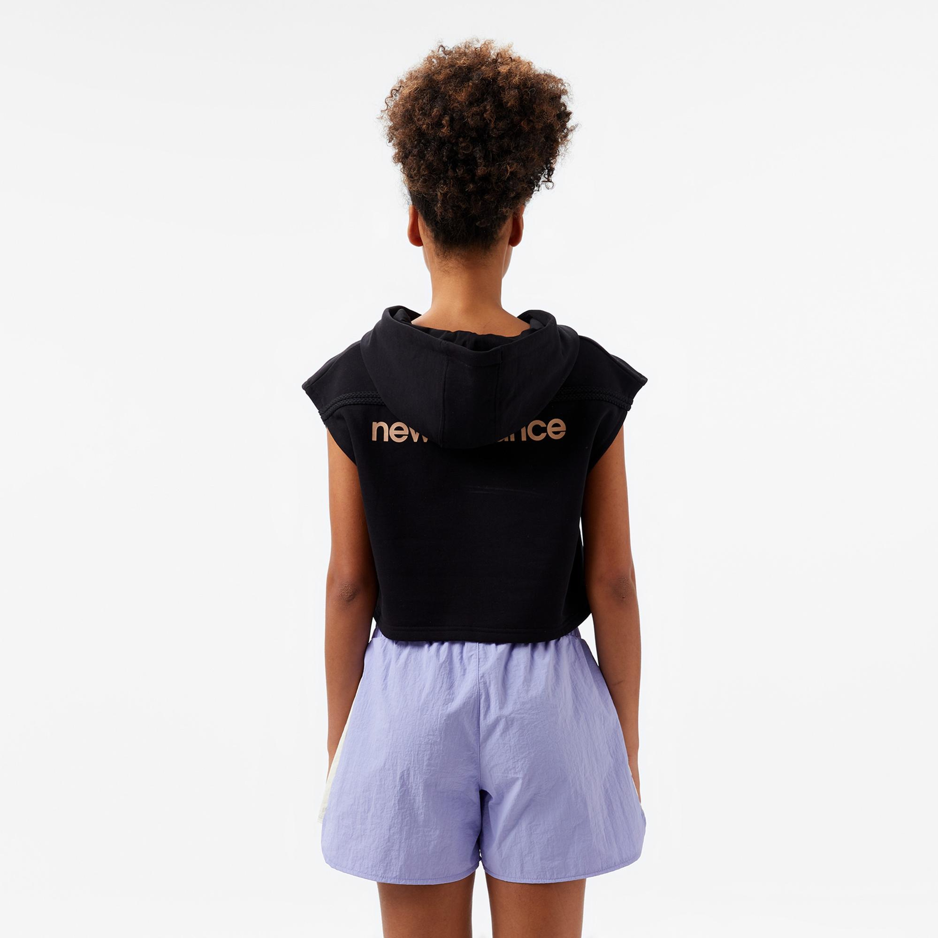 New Balance Lifestyle Kadın Siyah Sweatshirt