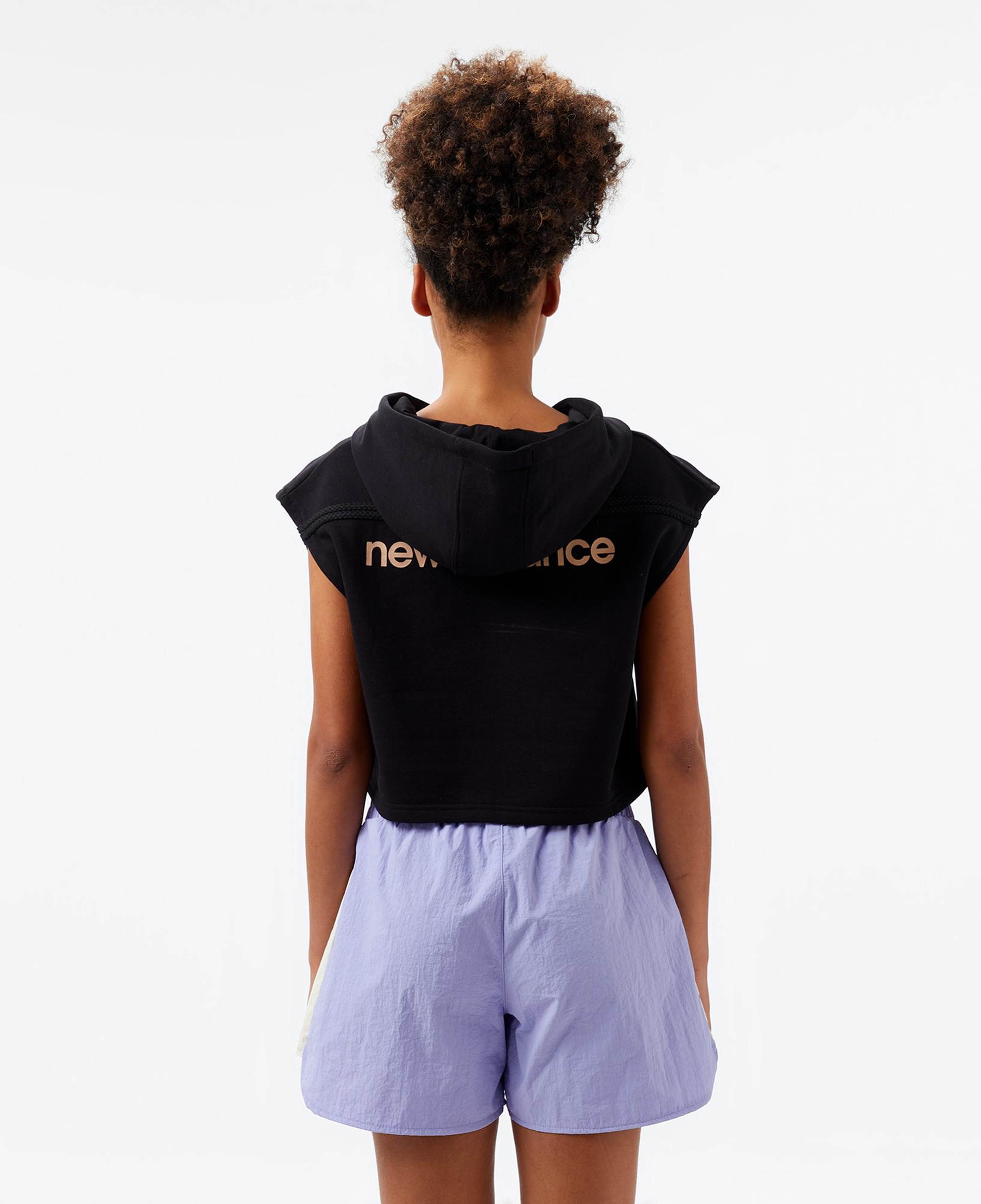 New Balance Lifestyle Kadın Siyah Sweatshirt