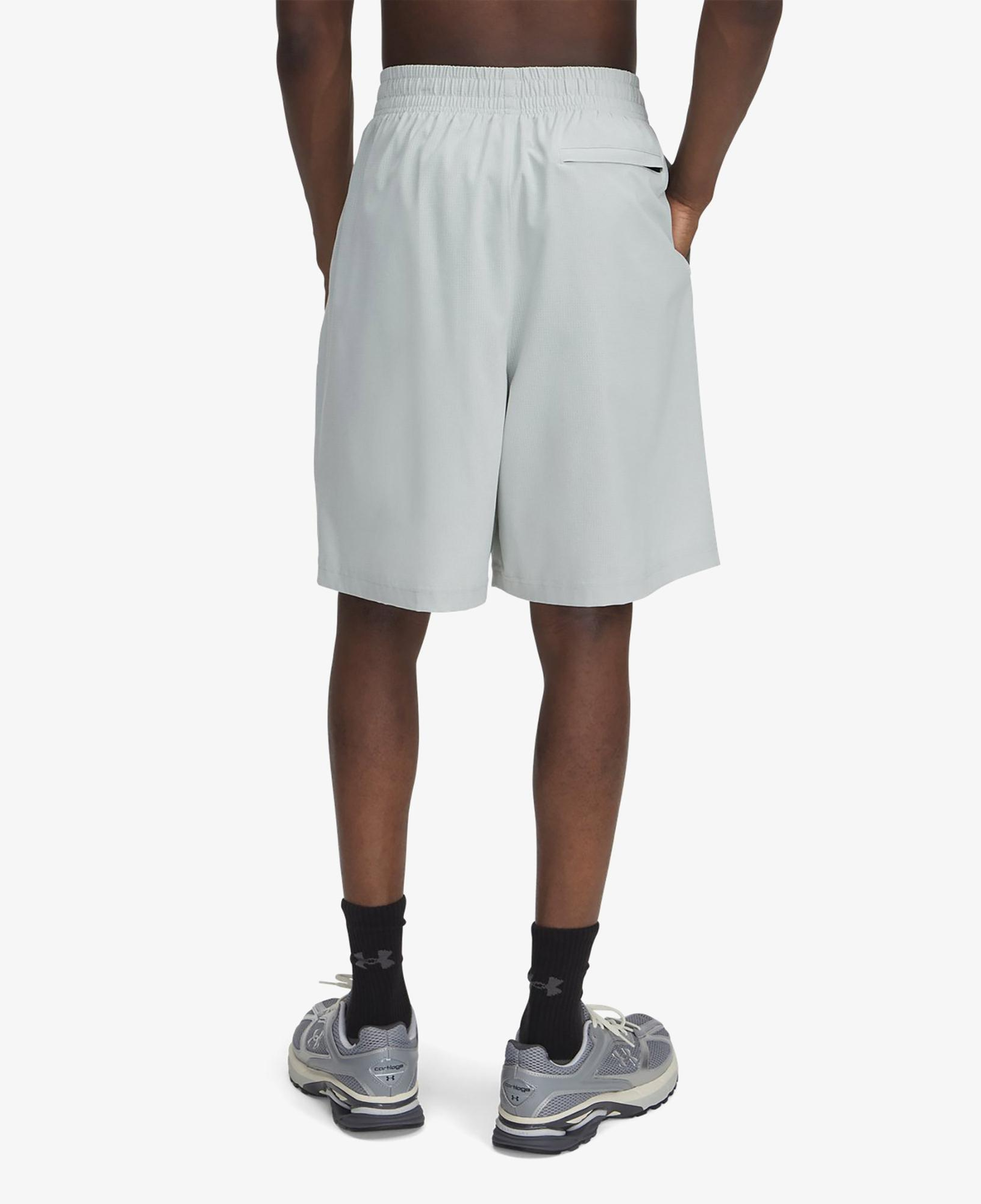 Under Armour Unstoppable Erkek Beyaz Şort