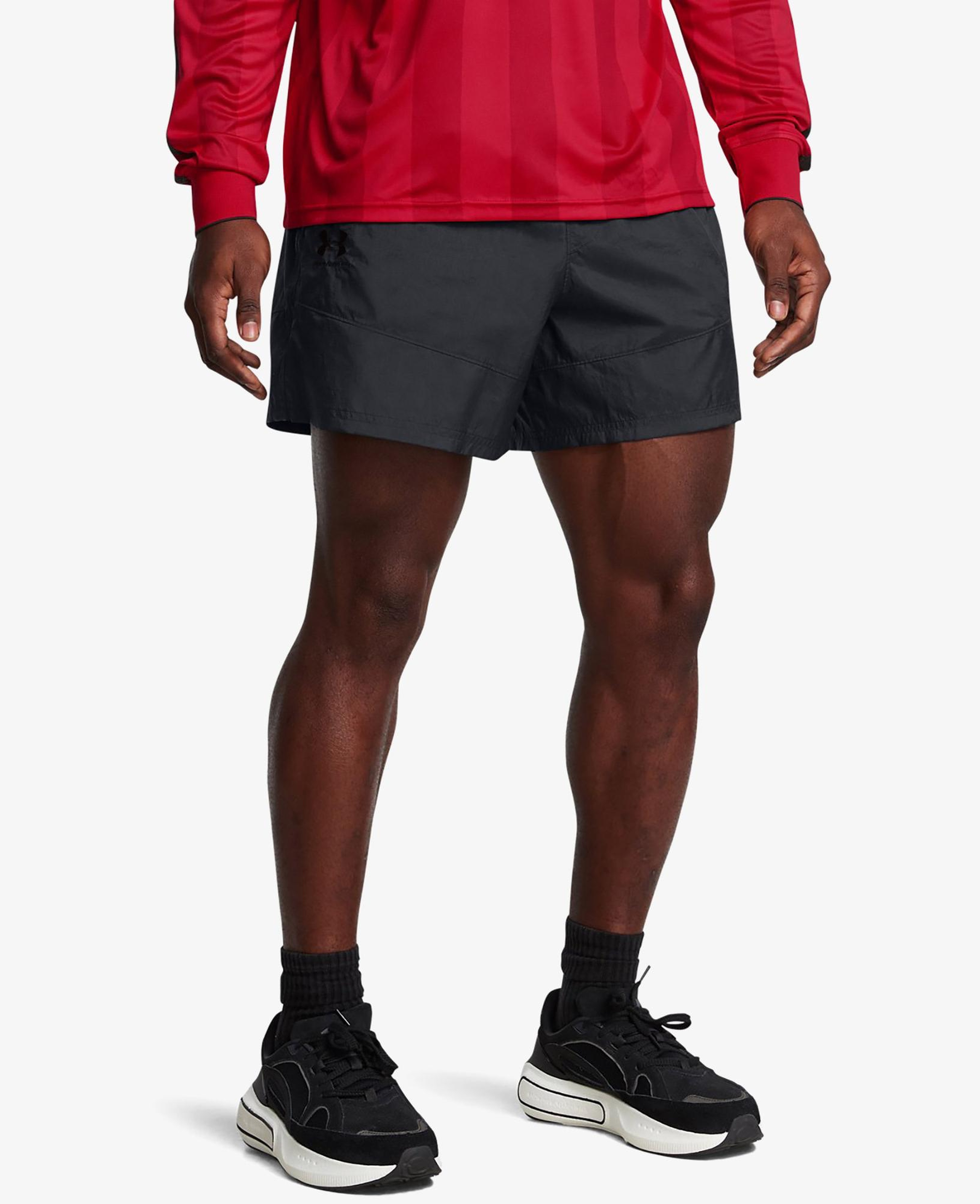 Under Armour 96 Terrace Dokuma Erkek Siyah Şort