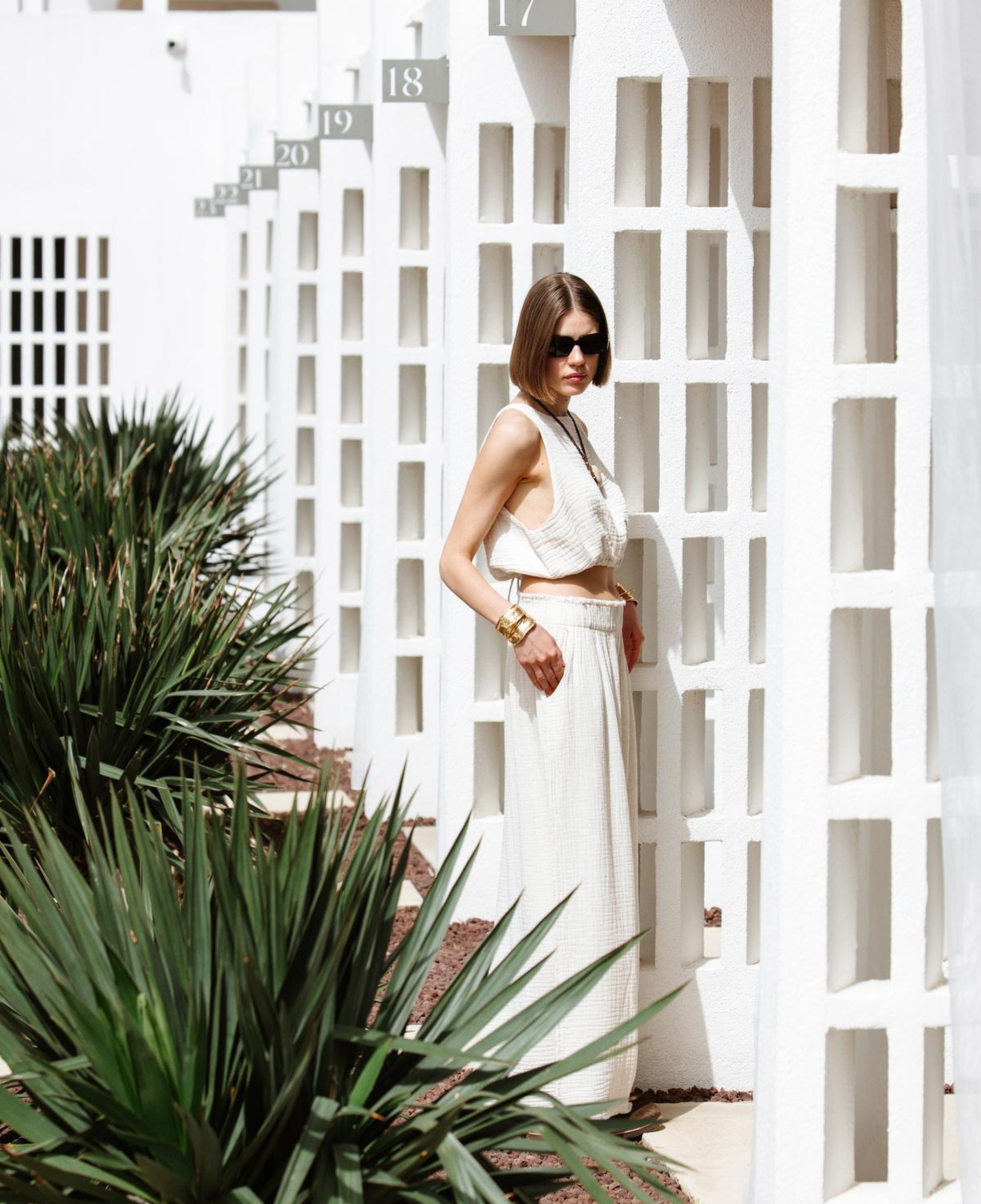 İKİKIZ Crinkle Linen Kolsuz Crop Top Kadın Naturel