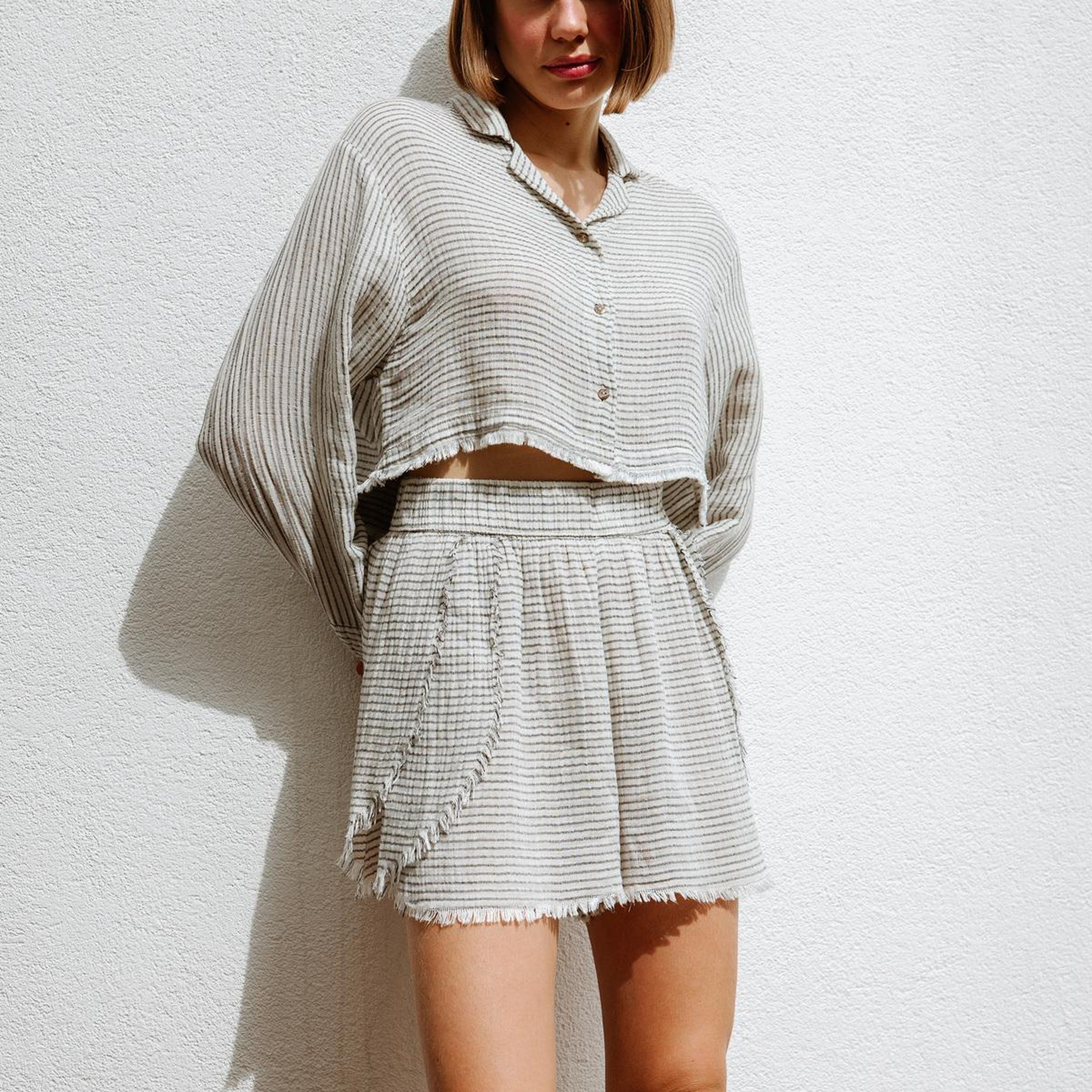 İKİKIZ Siyah Çizgili Kısa Gömlek Kadın Siyah