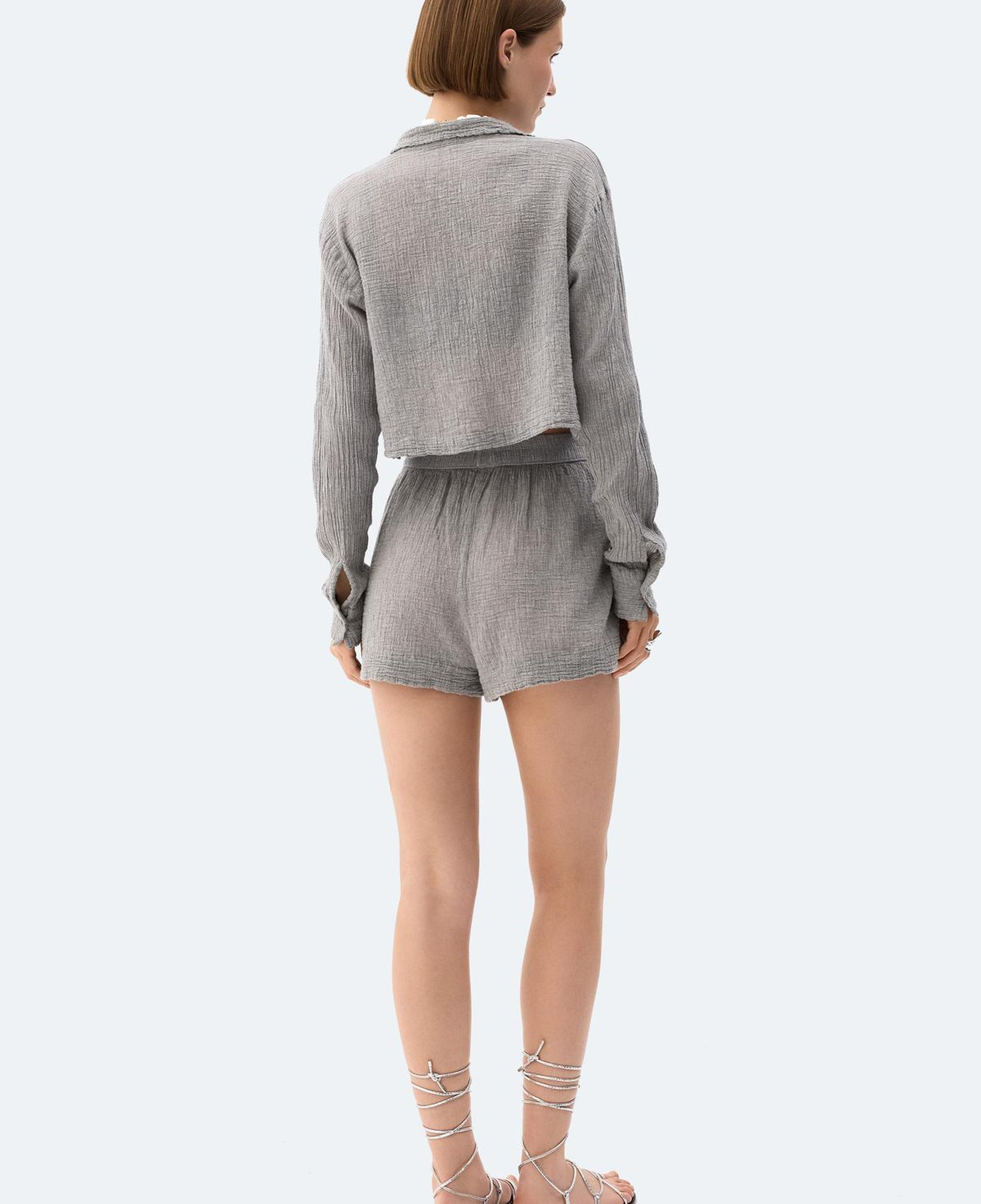 İKİKIZ Gri Crinkle Crop Gömlek Kadın Gri