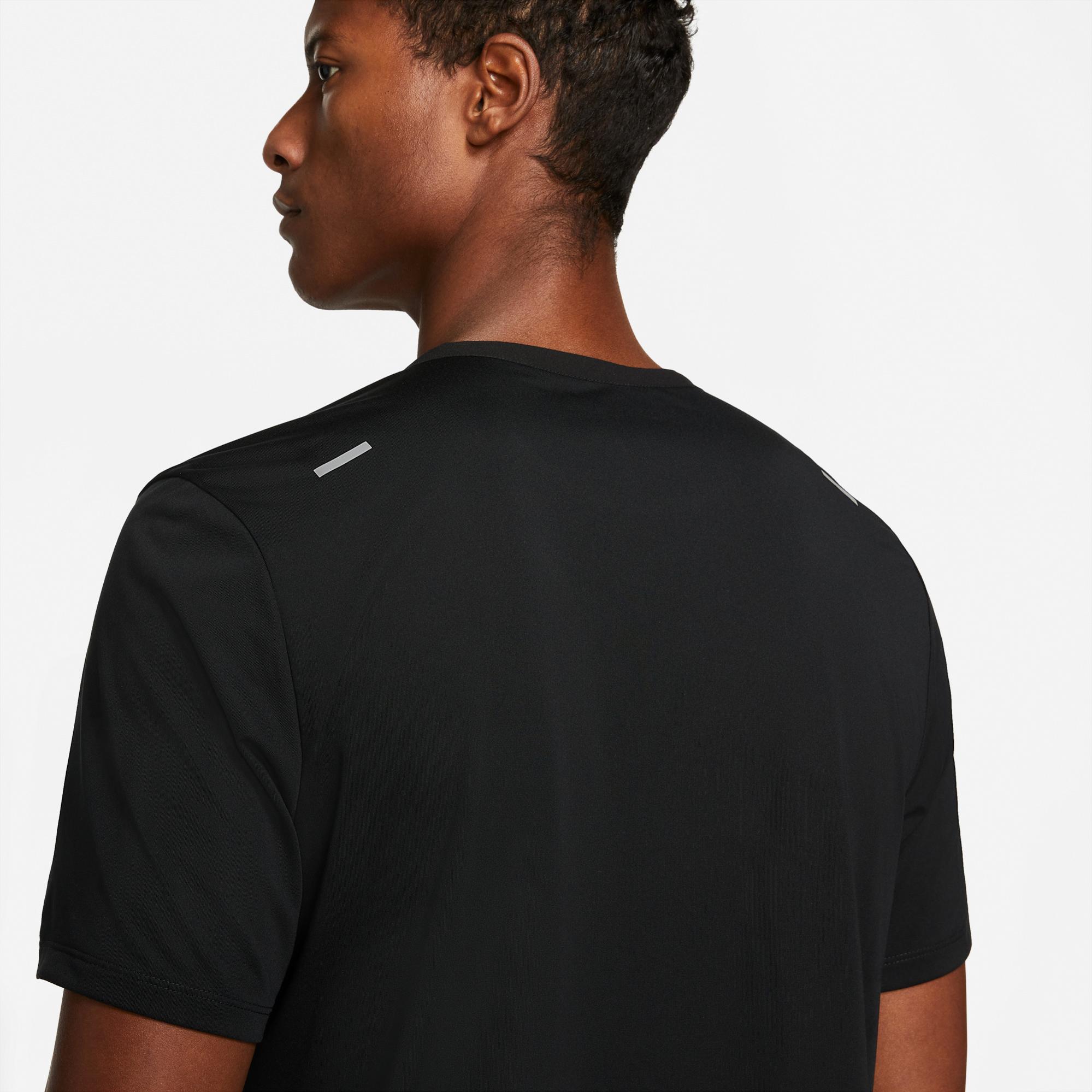 Nike Dri-Fit Rise 365 Erkek Siyah T-Shirt