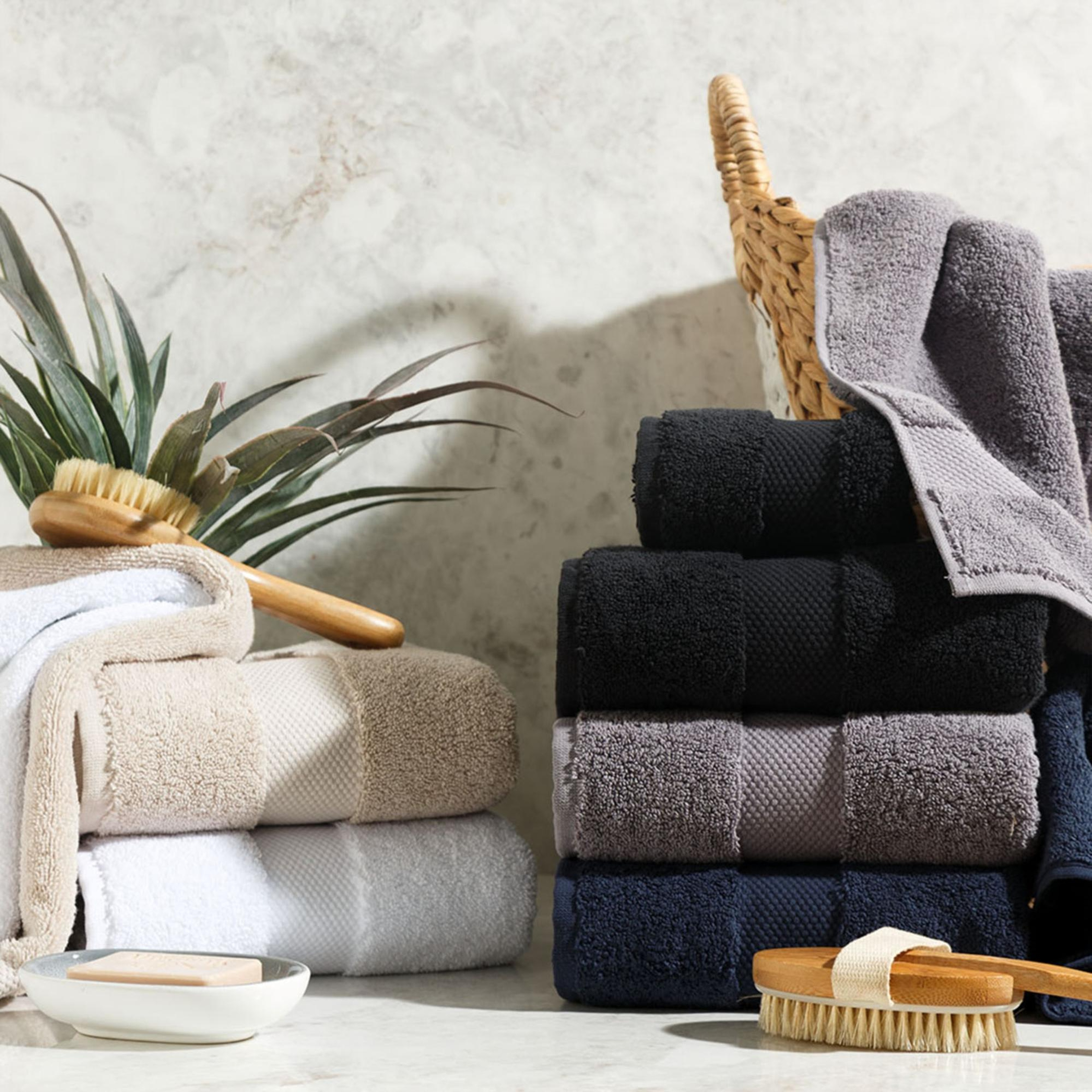 CLASSY EL HAVLUSU BEYAZ 30X50 CM