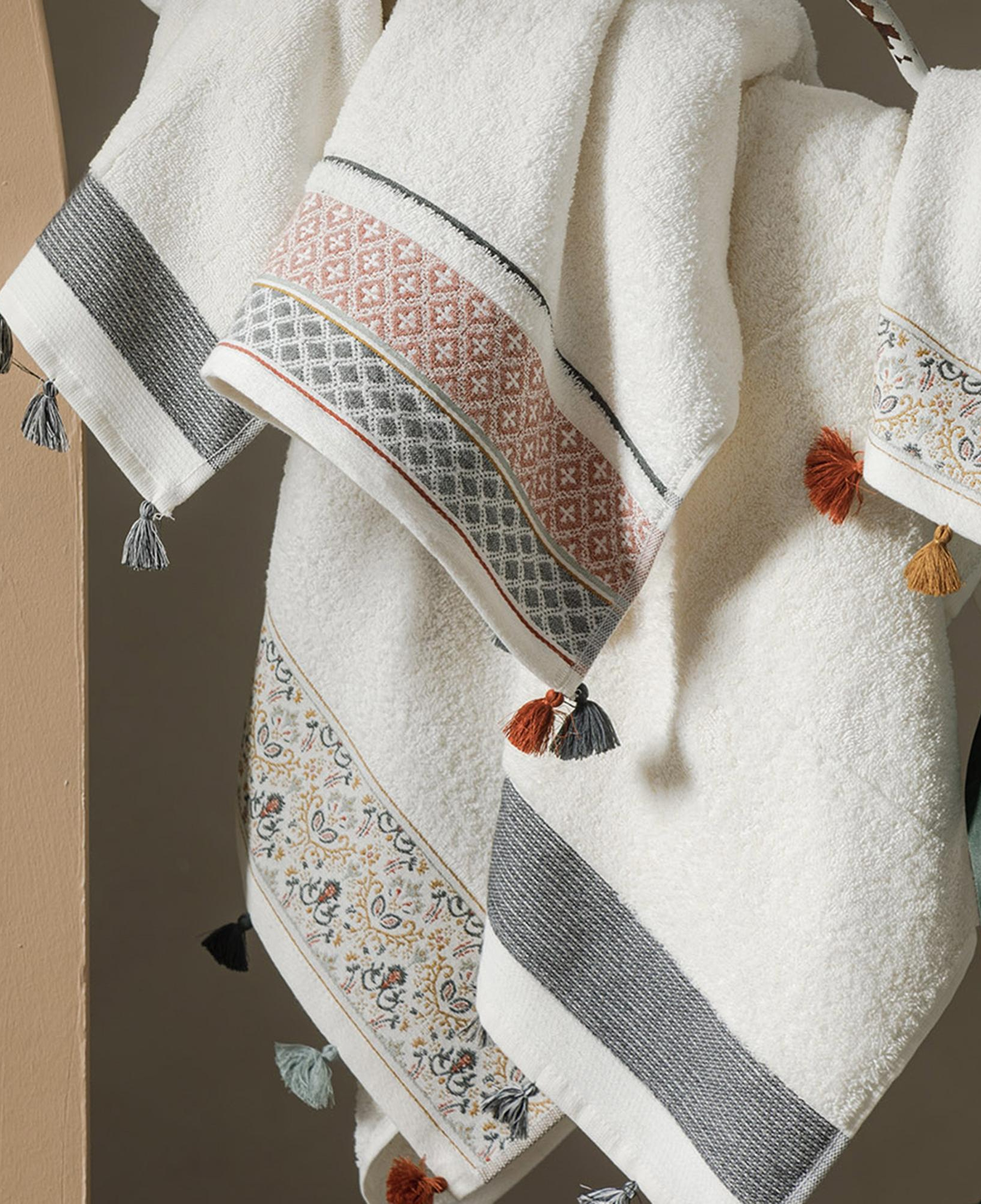 CARMEN PÜSKÜLLÜ EL HAVLUSU 30X50