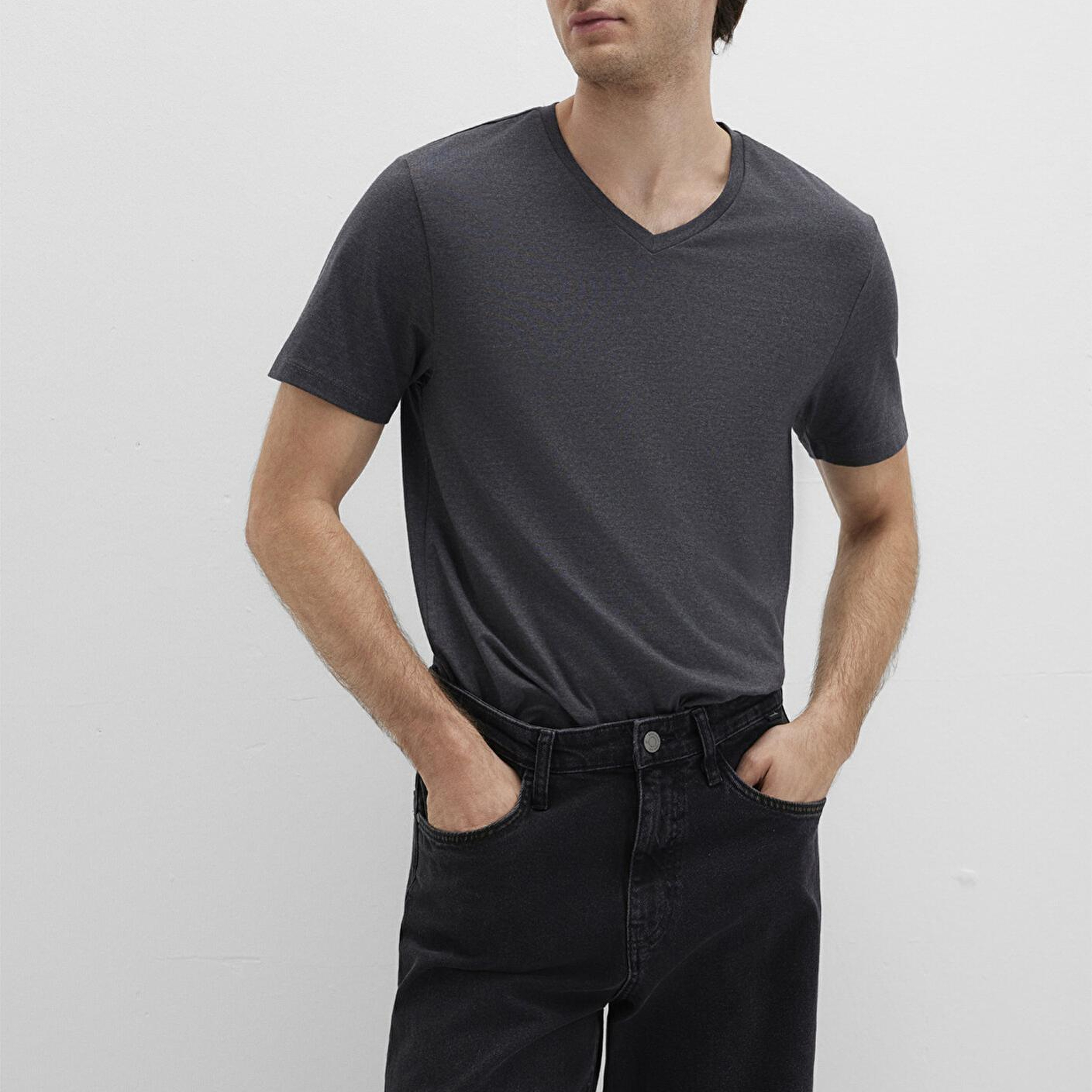 Mavi Stretch V Yaka Antrasit Basic Tişört Fitted / Vücuda Oturan Kesim 061748-24398
