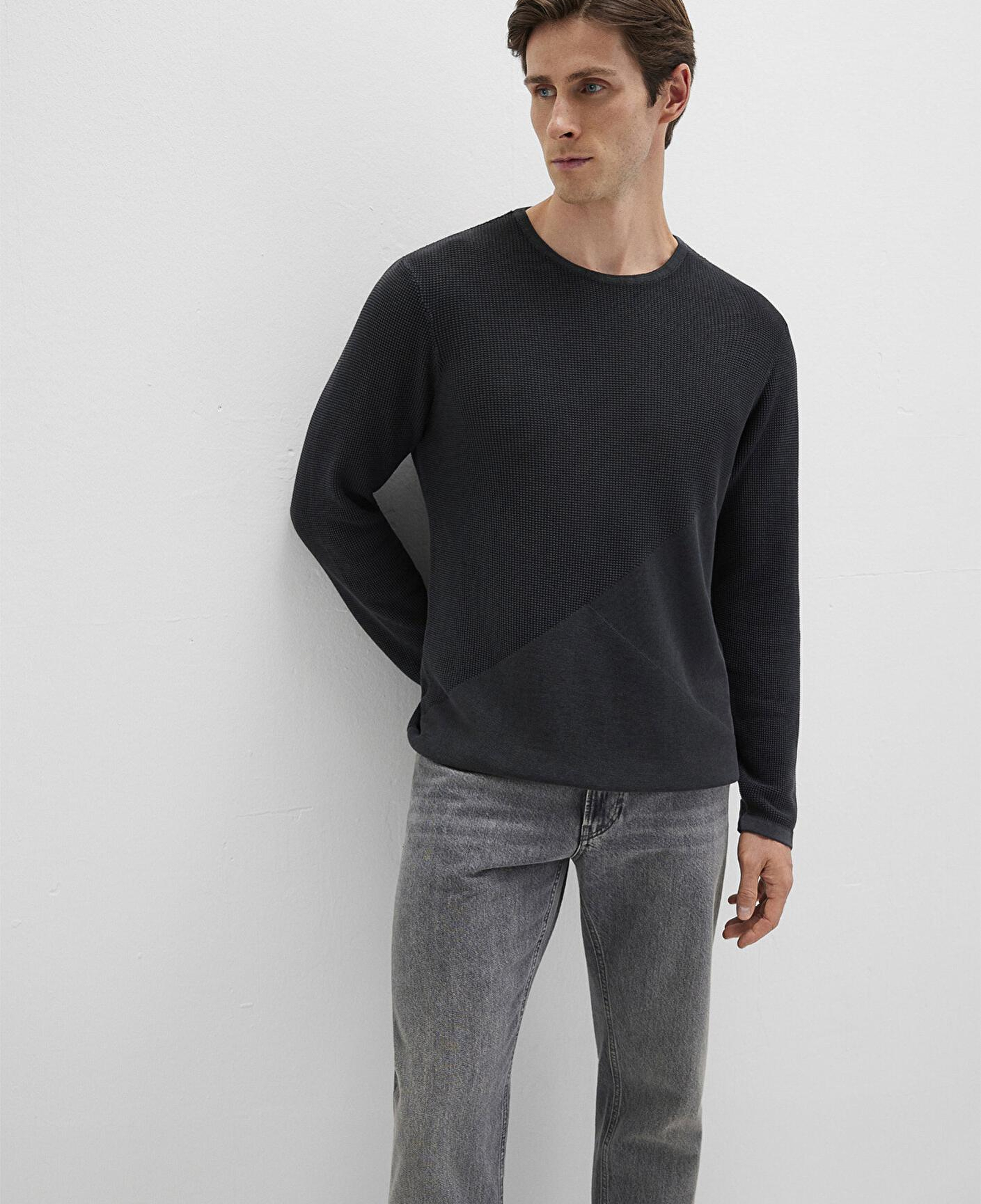 Mavi Bisiklet Yaka Siyah Kazak Slim Fit / Dar Kesim 070702-900