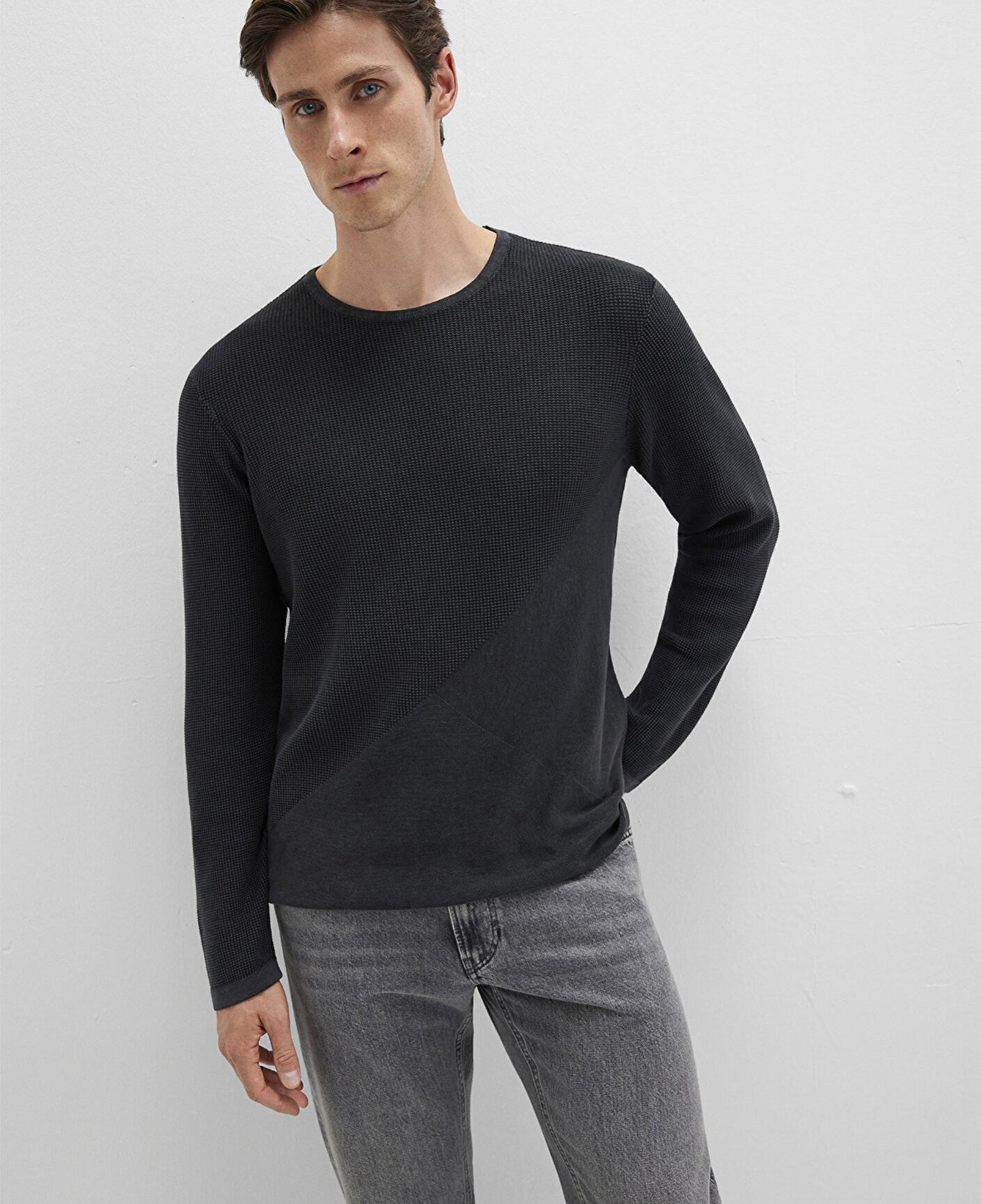 Mavi Bisiklet Yaka Siyah Kazak Slim Fit / Dar Kesim 070702-900