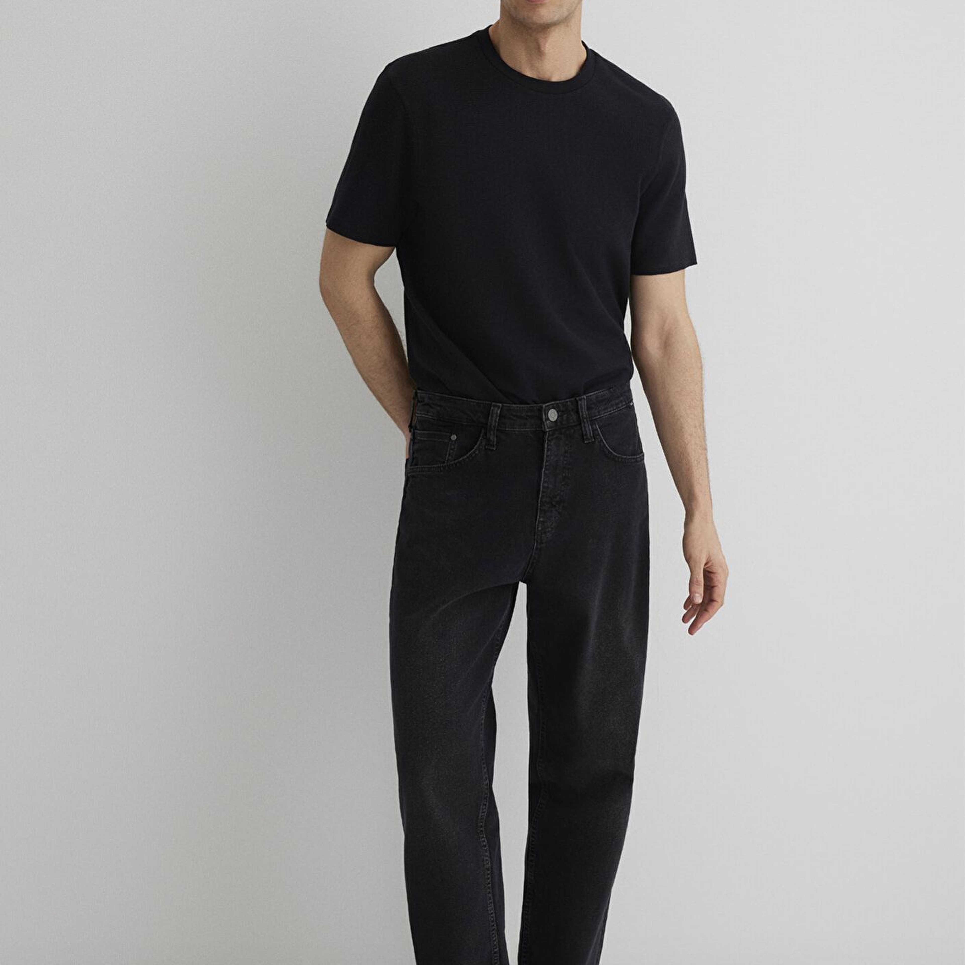 Mavi Dokulu Siyah Basic Tişört Regular Fit / Normal Kesim 0610277-900