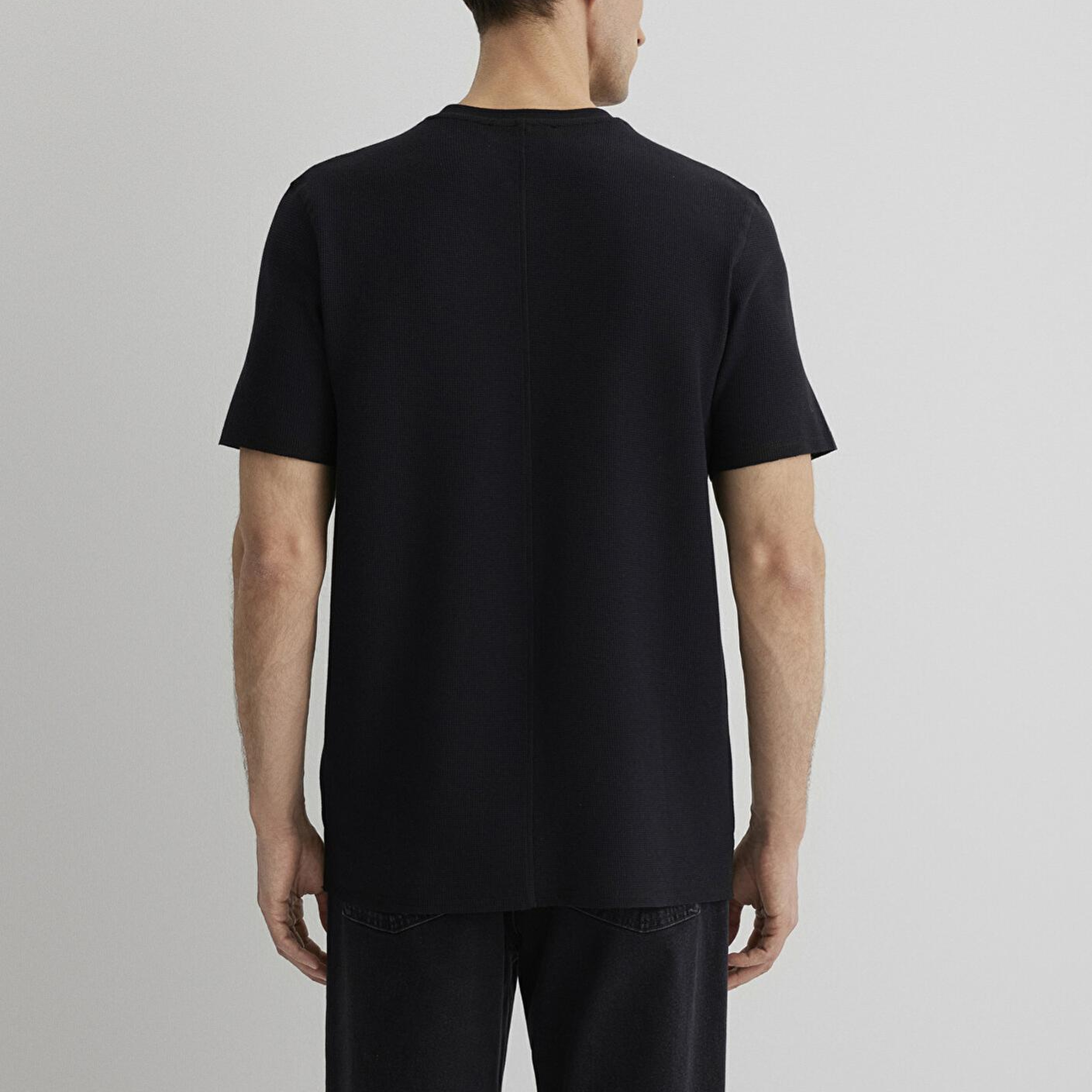 Mavi Dokulu Siyah Basic Tişört Regular Fit / Normal Kesim 0610277-900