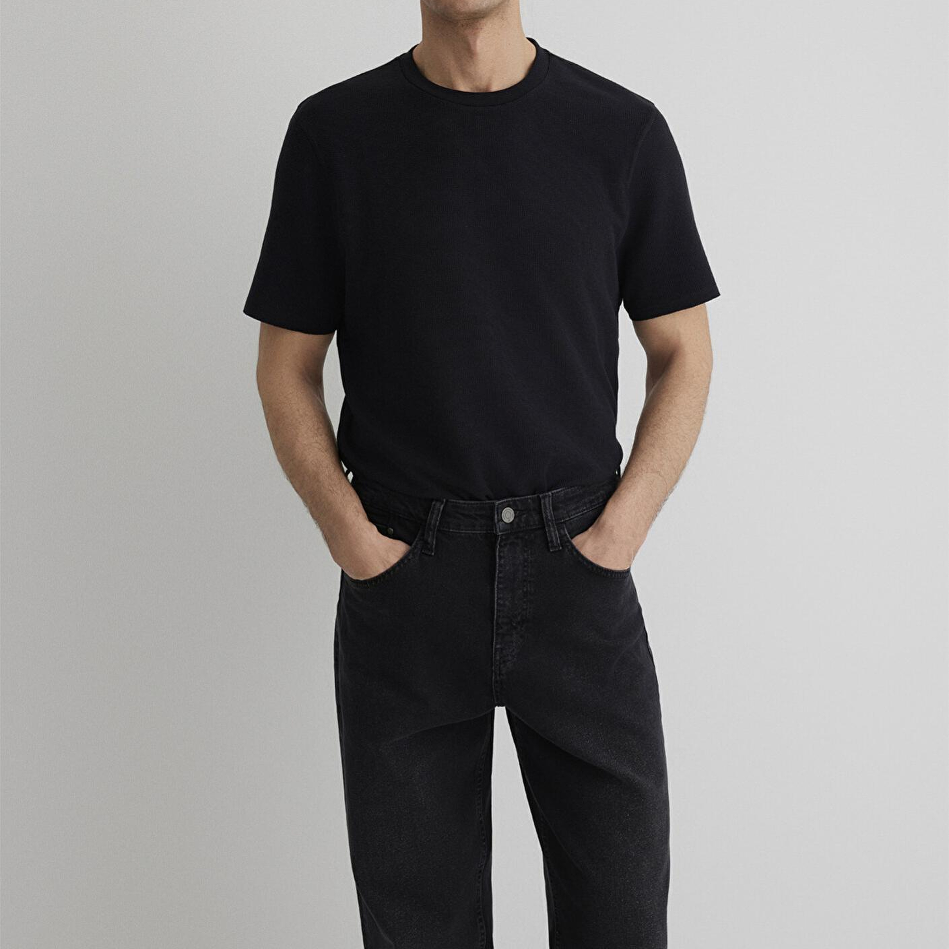 Mavi Dokulu Siyah Basic Tişört Regular Fit / Normal Kesim 0610277-900