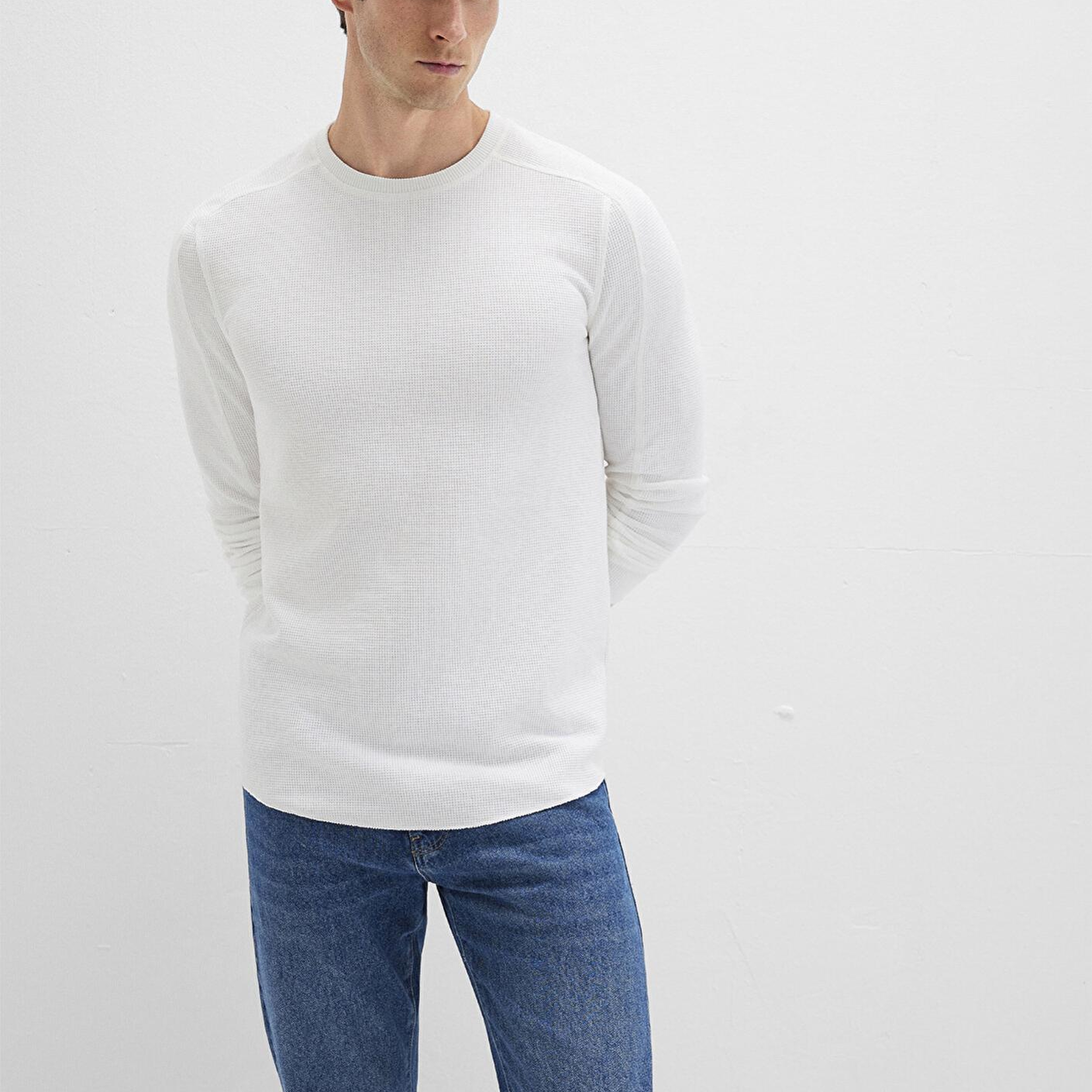Mavi Uzun Kollu Dokulu Beyaz Basic Tişört Slim Fit / Dar Kesim 0610106-70054