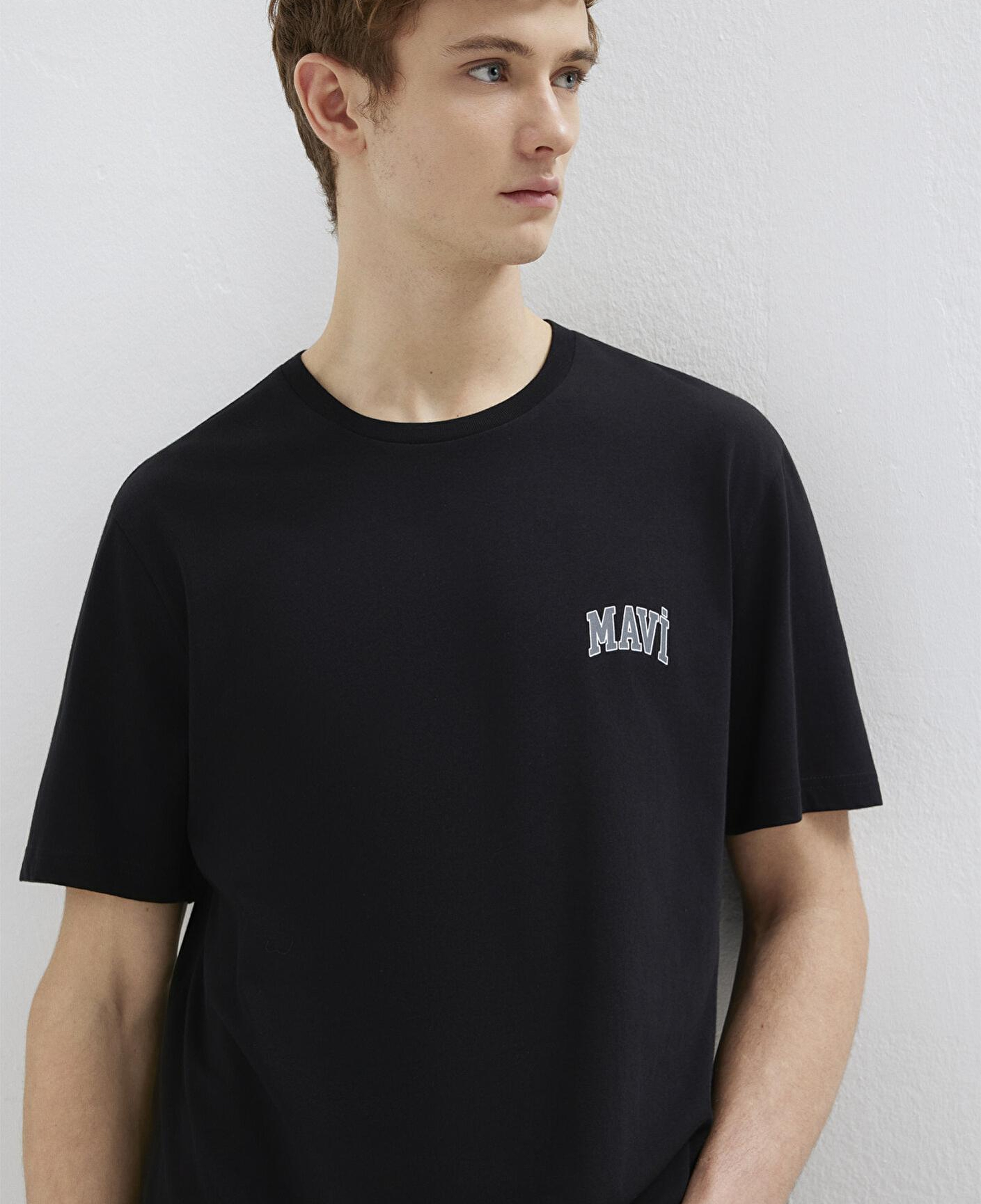 Mavi Mavi Logo Baskılı Siyah Tişört Regular Fit / Normal Kesim 0611714-900