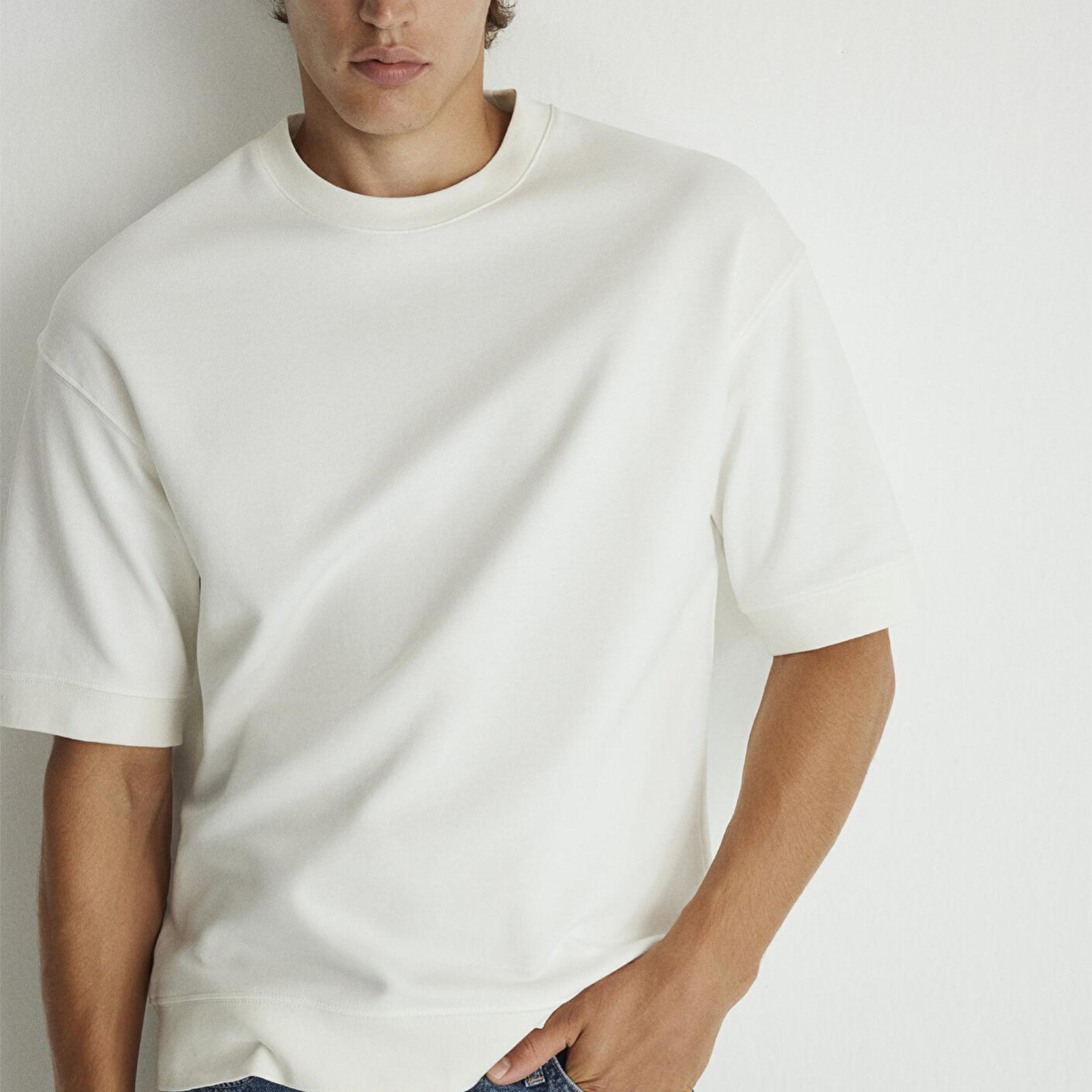 Mavi Bisiklet Yaka Beyaz Tişört Loose Fit / Bol Rahat Kesim 0611614-70057