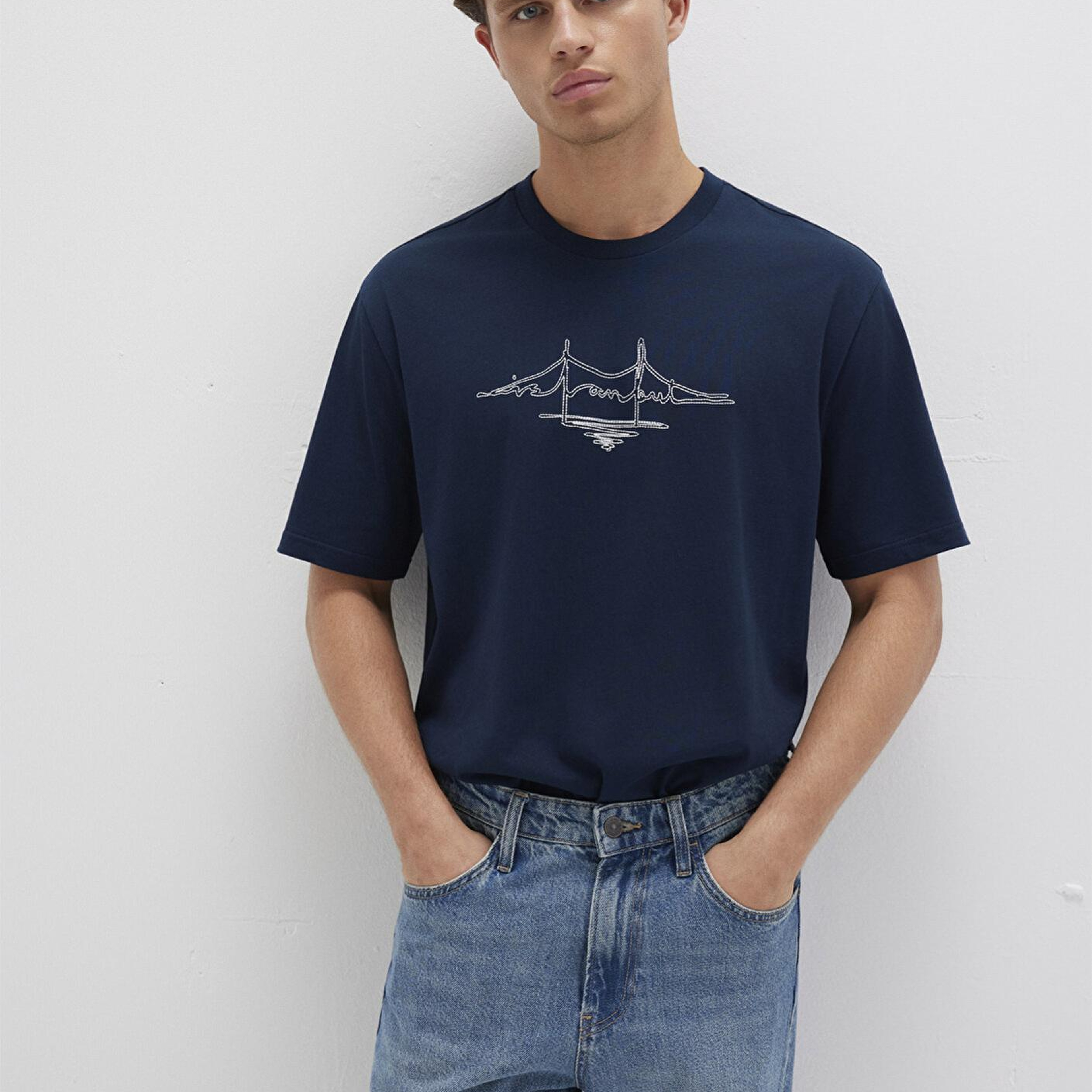 Mavi İstanbul Baskılı Lacivert Tişört Loose Fit / Bol Rahat Kesim 0611881-70490