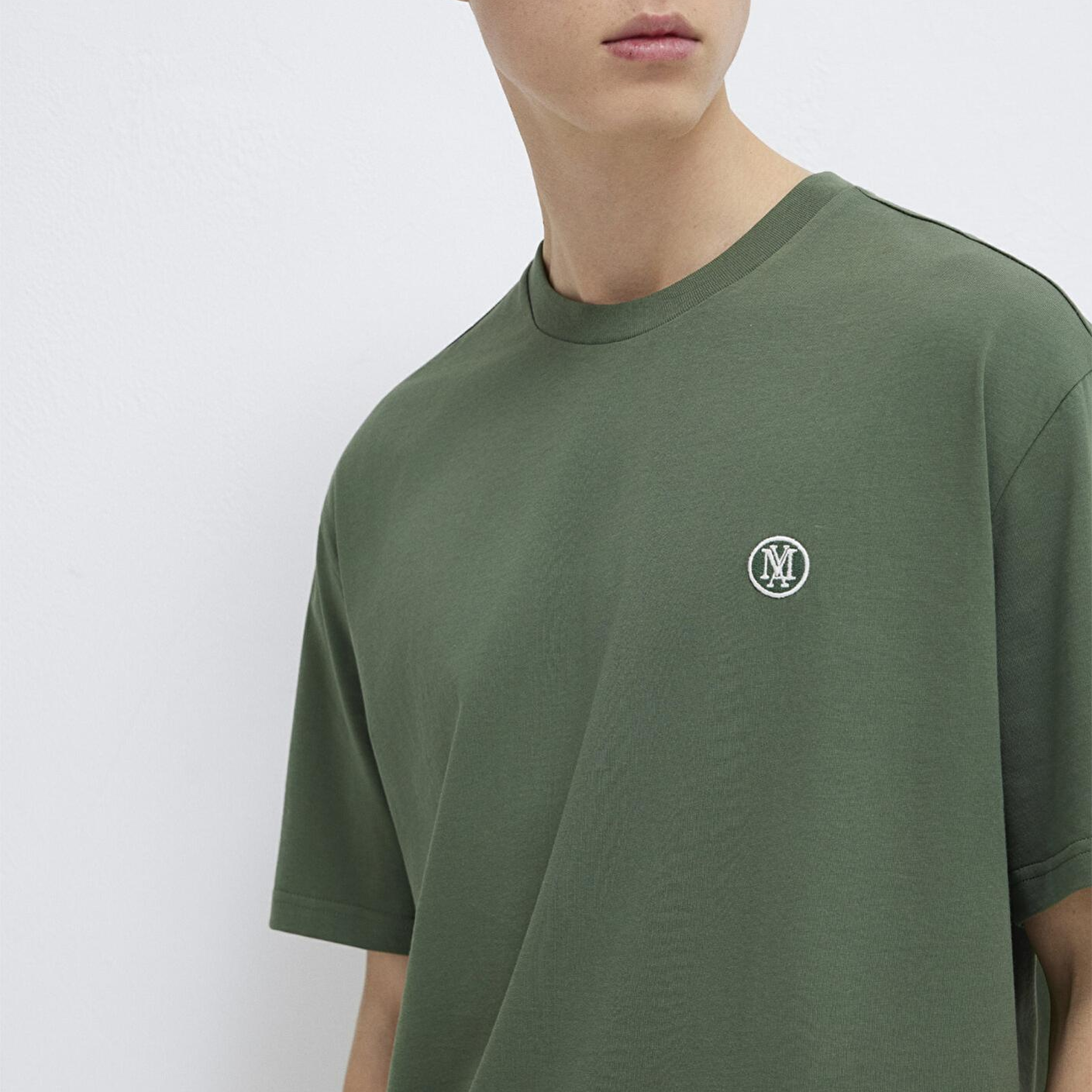 Mavi Mavi Logo İşlemeli Yeşil Basic Tişört Loose Fit / Bol Rahat Kesim 067074-81570