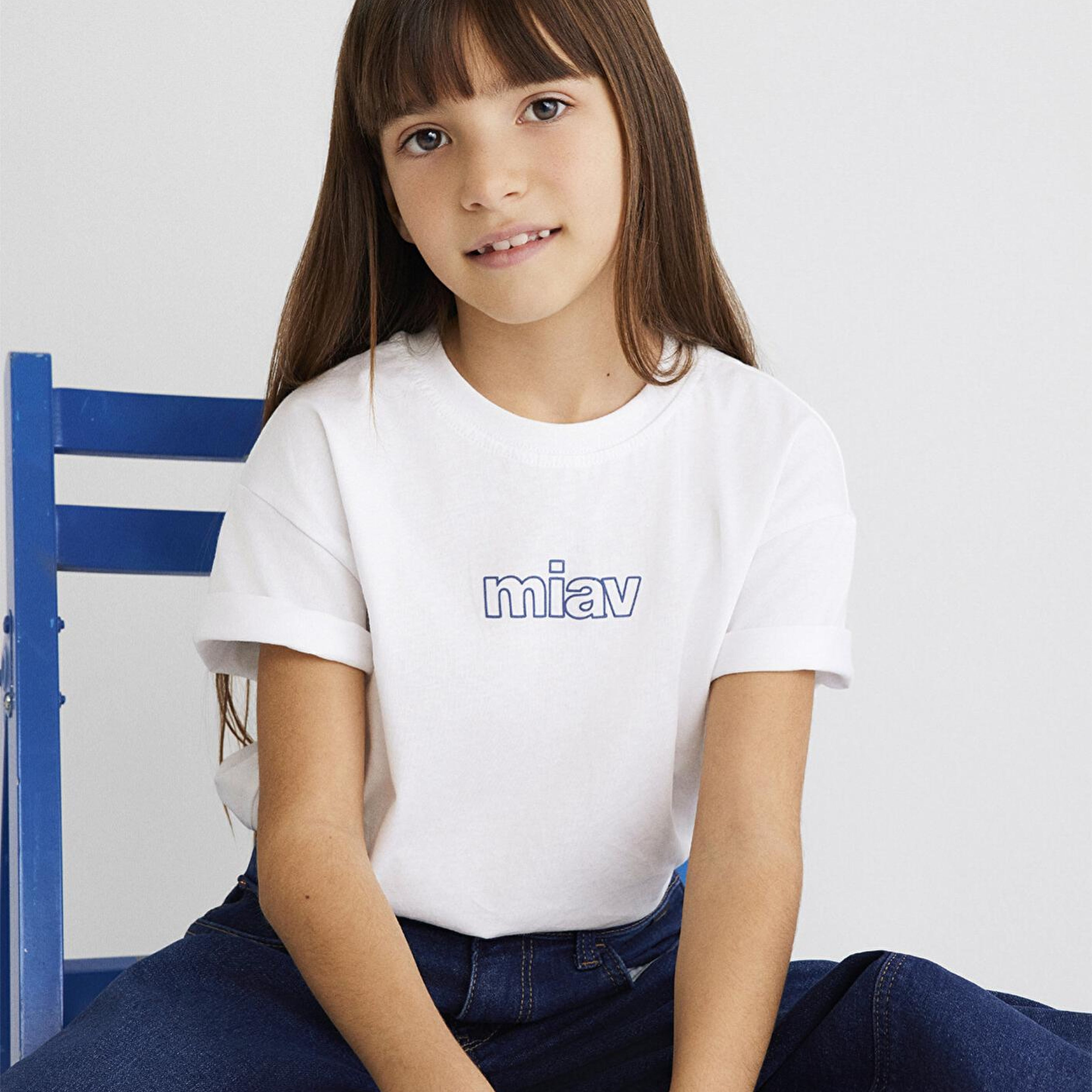 Mavi Miav Baskılı Beyaz Oversize Çocuk Tişört Loose Fit / Bol Rahat Kesim 7610158-620