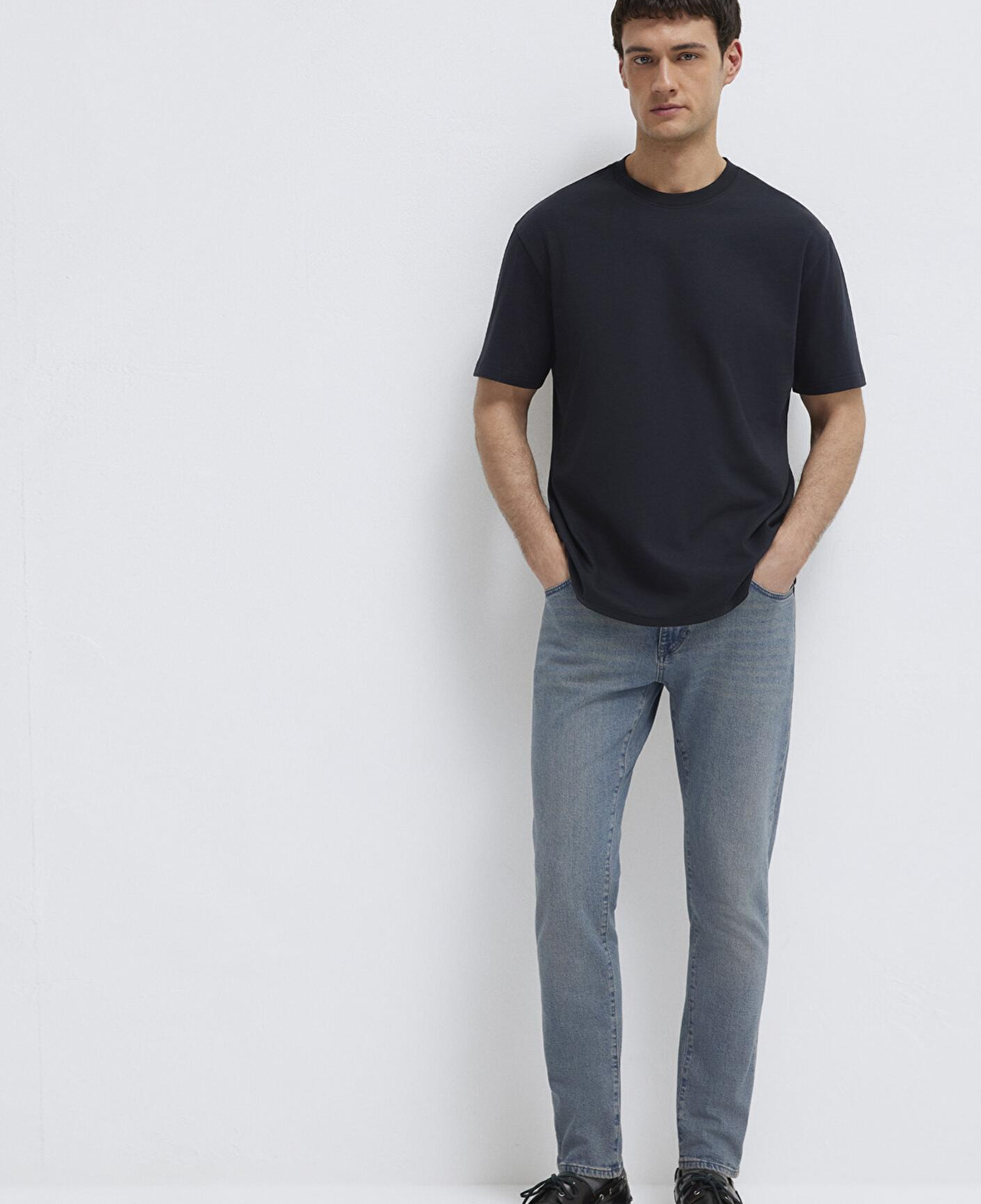 Mavi Bisiklet Yaka Siyah Basic Tişört Loose Fit / Bol Rahat Kesim 0611596-900