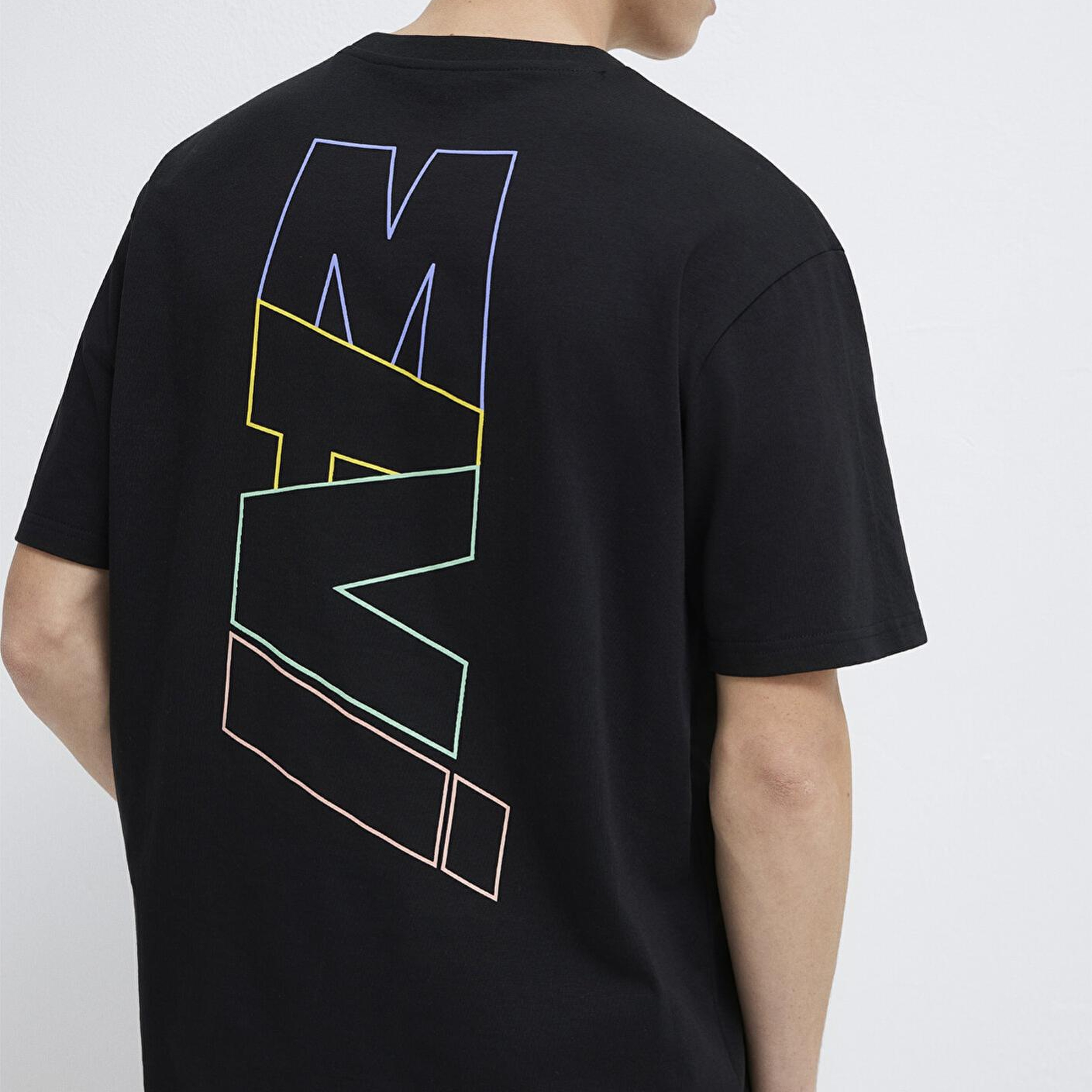 Mavi Mavi Logo Sırt Baskılı Siyah Tişört Loose Fit / Bol Rahat Kesim 0612350-900