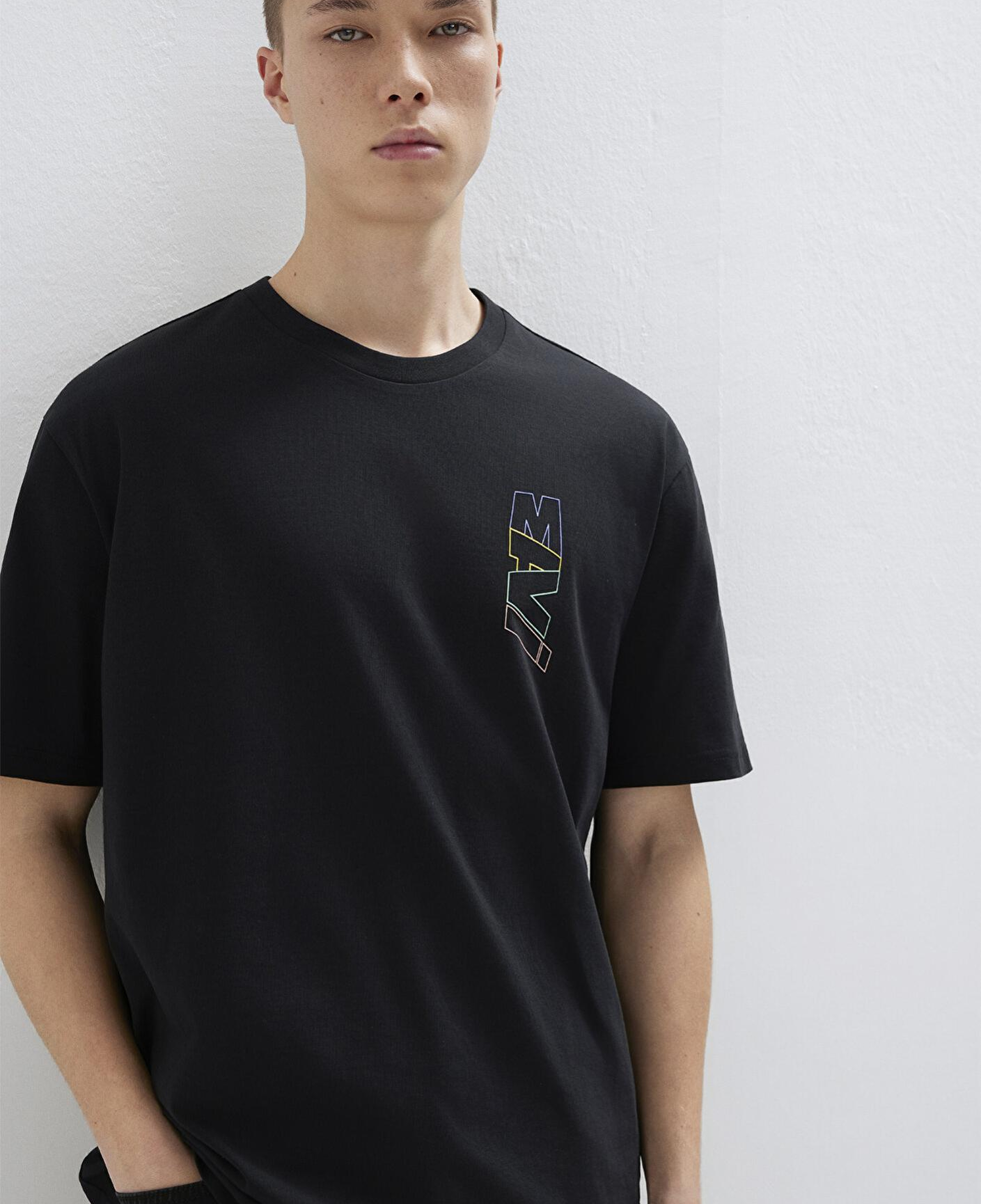 Mavi Mavi Logo Sırt Baskılı Siyah Tişört Loose Fit / Bol Rahat Kesim 0612350-900