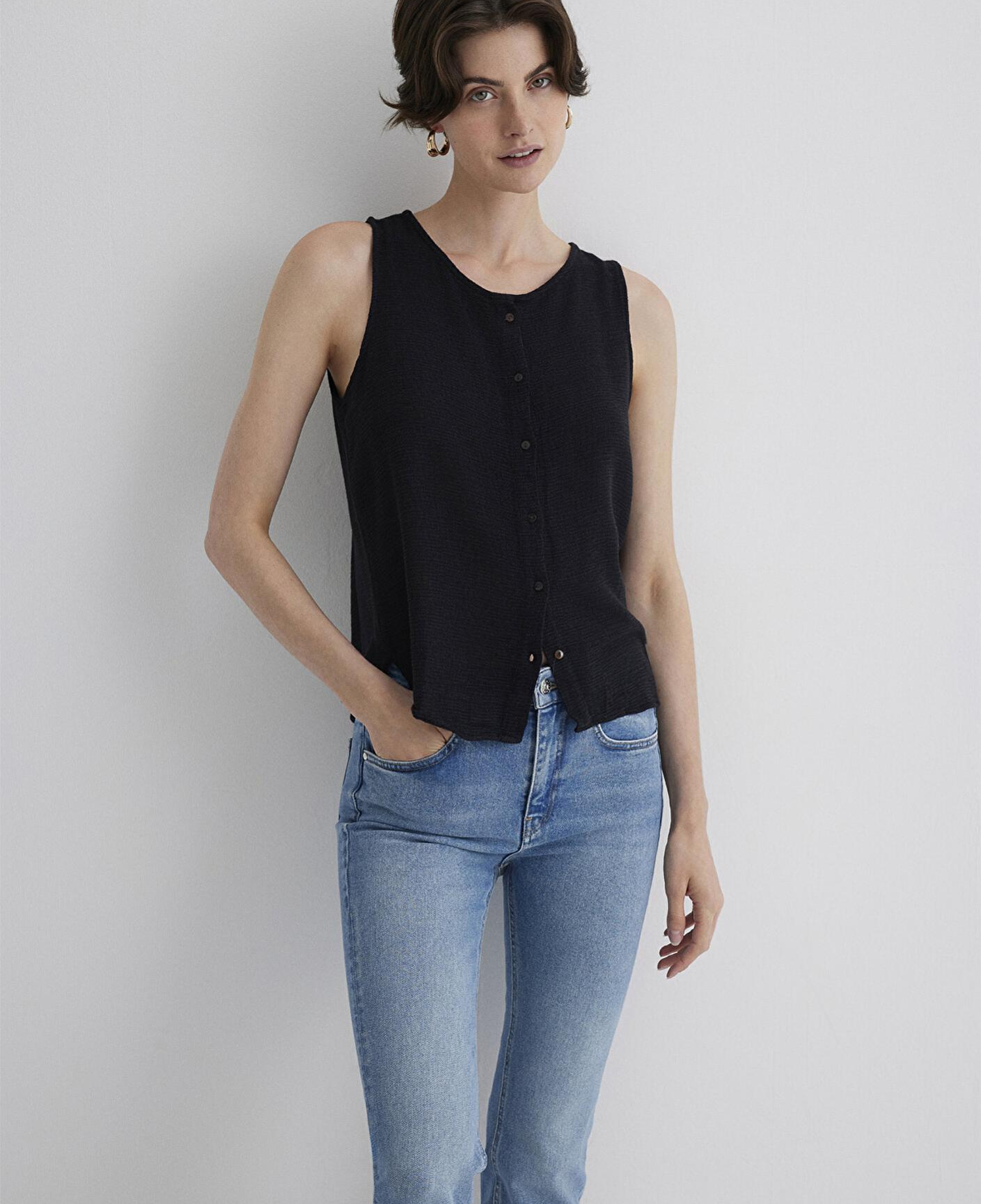 Mavi Kolsuz Siyah Bluz 1210710-900