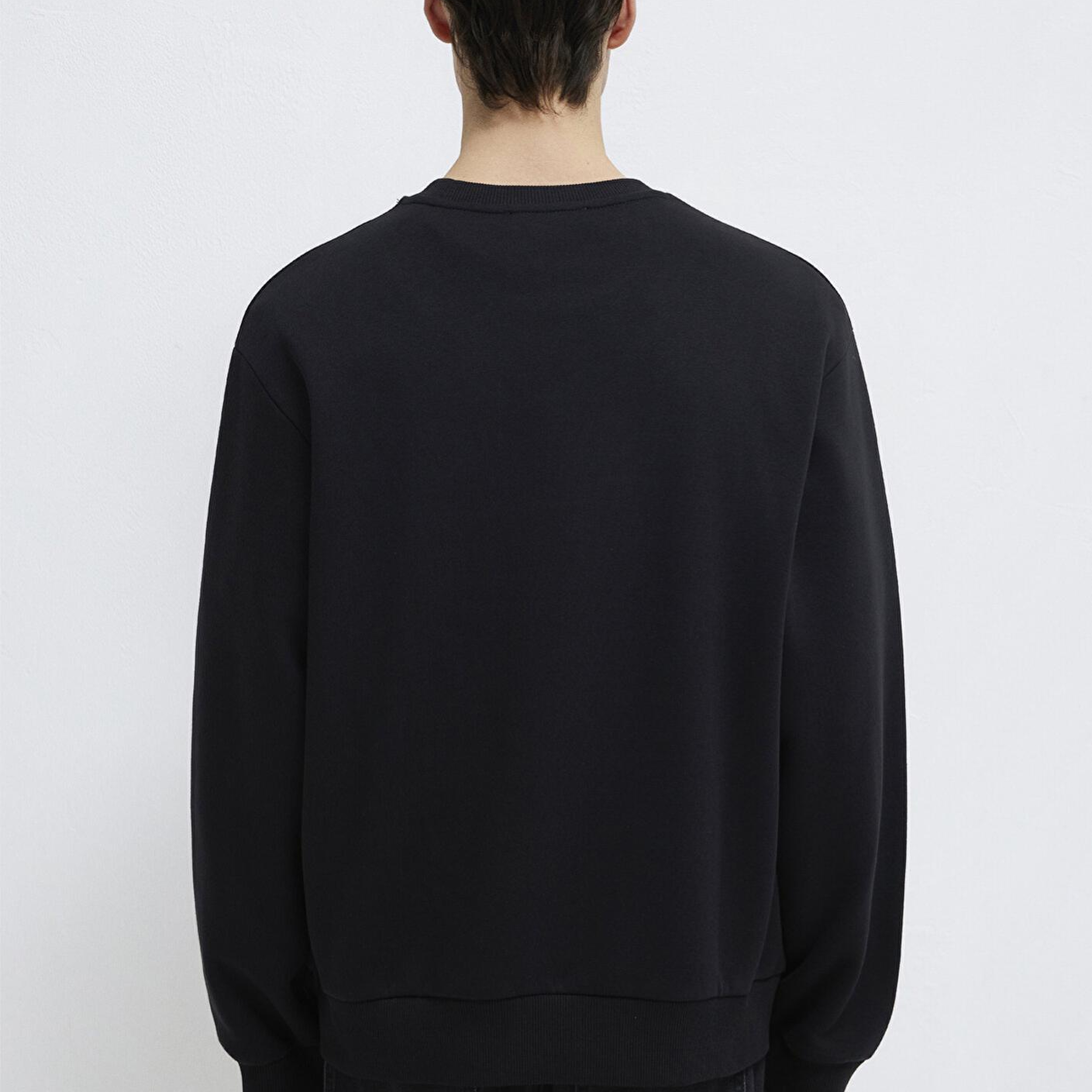 Mavi Bisiklet Yaka Siyah Basic Sweatshirt 0S10276-900