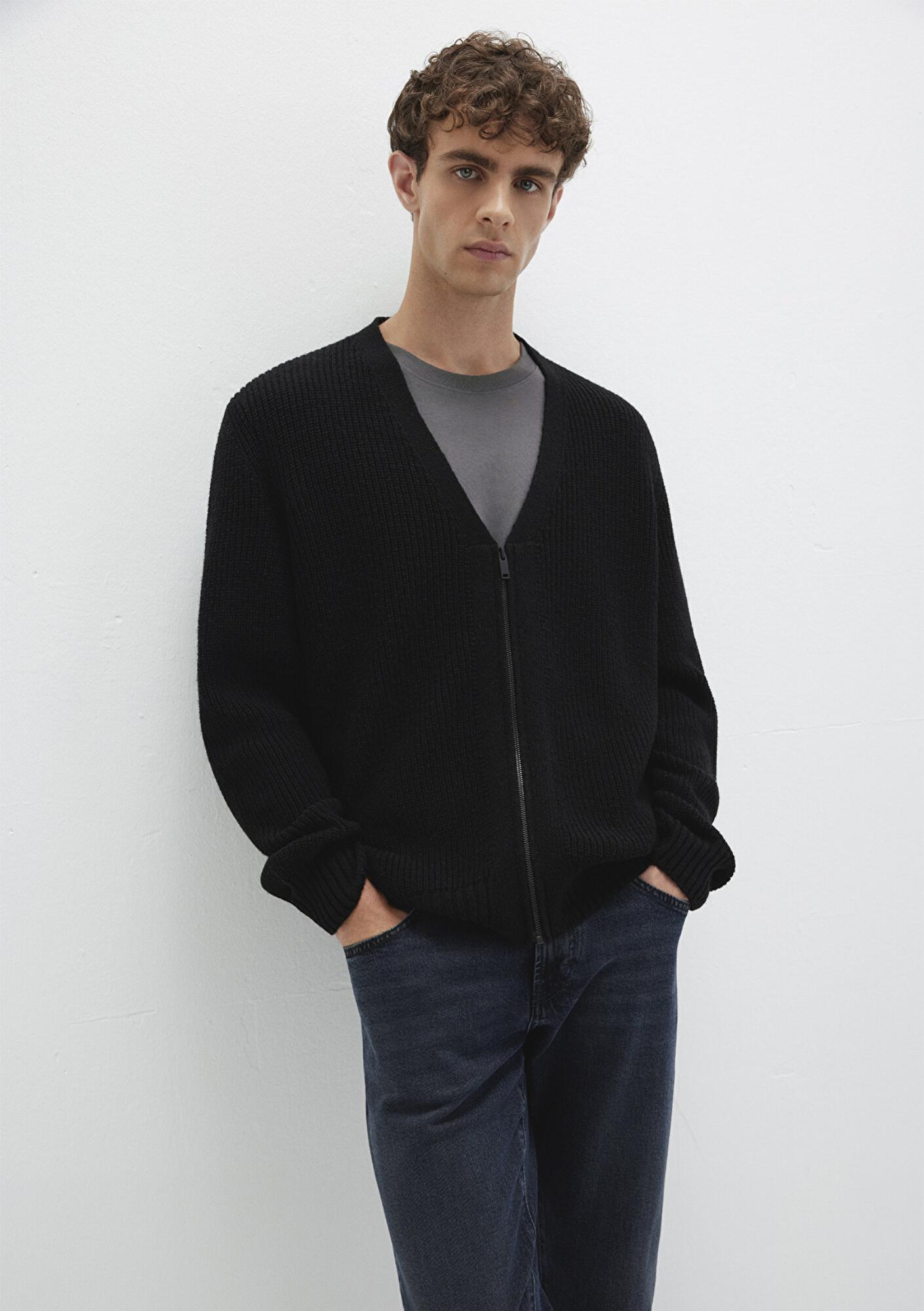 Mavi Yün Karışımlı Fermuarlı Siyah Hırka Regular Fit / Normal Kesim 0710262-900