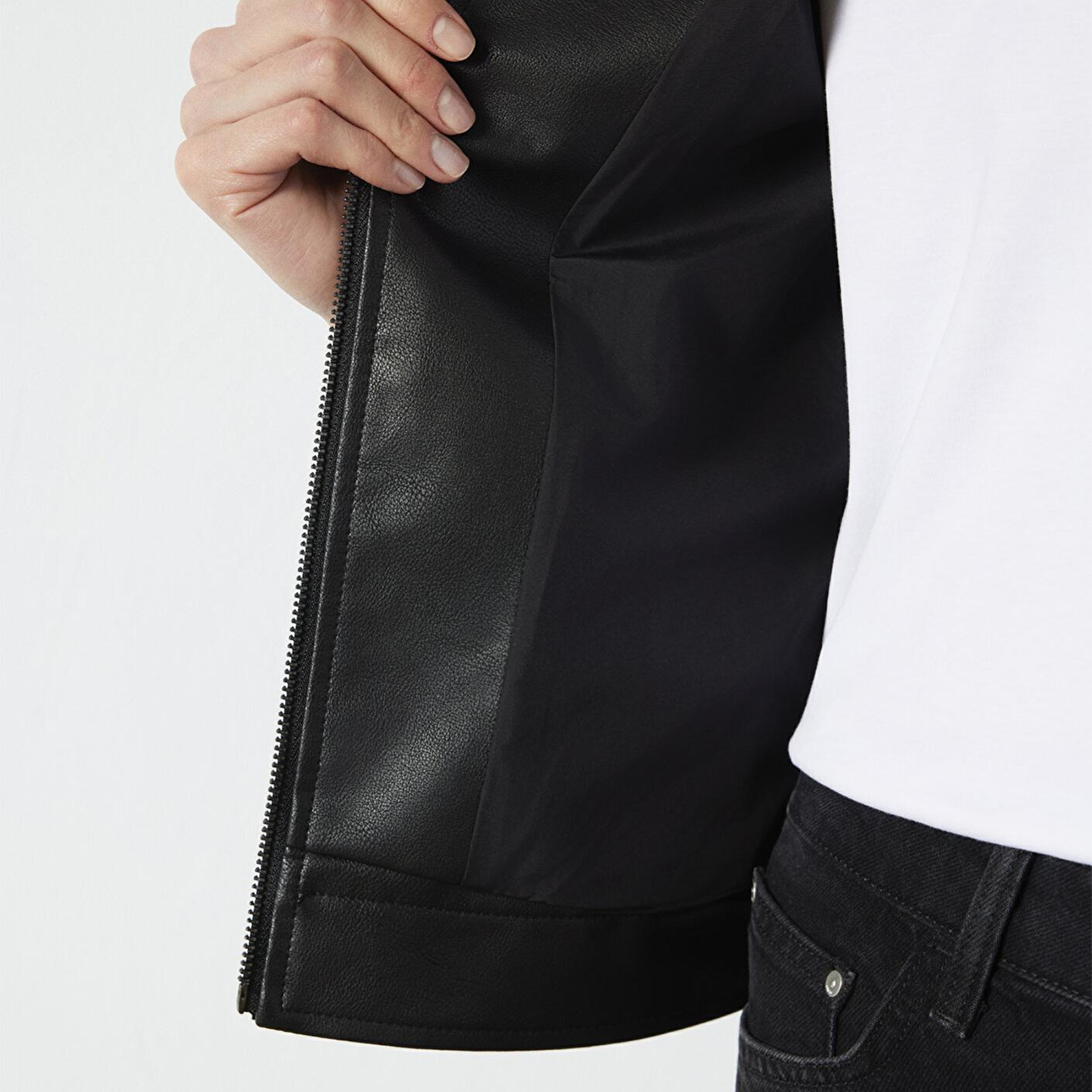 Mavi Siyah Suni Deri Ceket Fitted / Vücuda Oturan Kesim 1110598-900