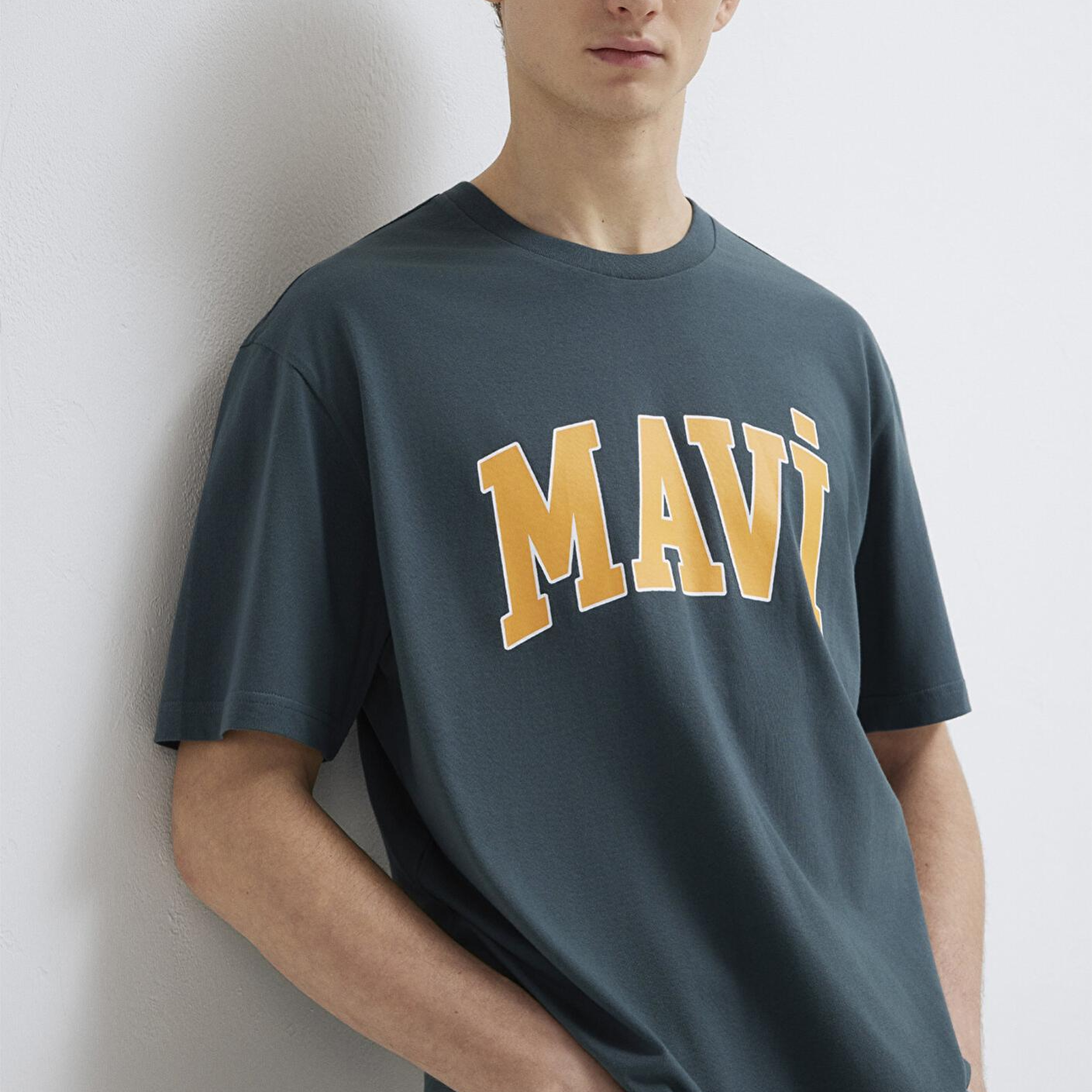 Mavi Mavi Logo Baskılı Yeşil Tişört Loose Fit / Bol Rahat Kesim 0611711-71598