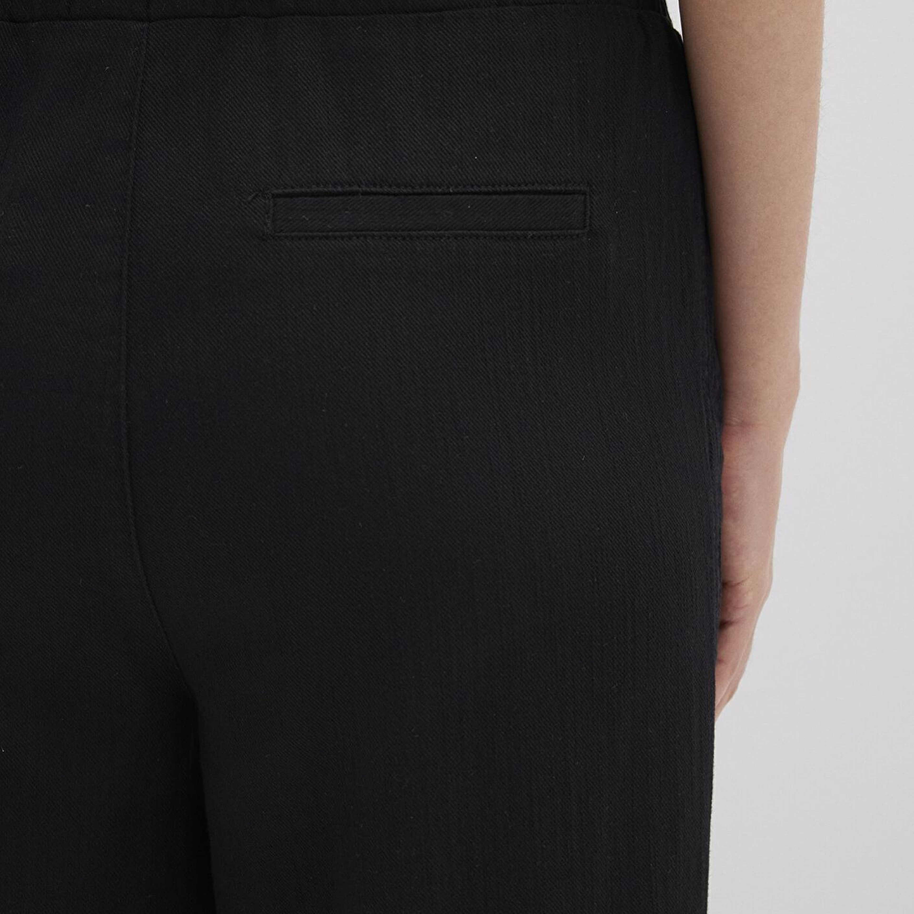 Mavi Beli Bağcıklı Siyah  Pantolon 1010945-900