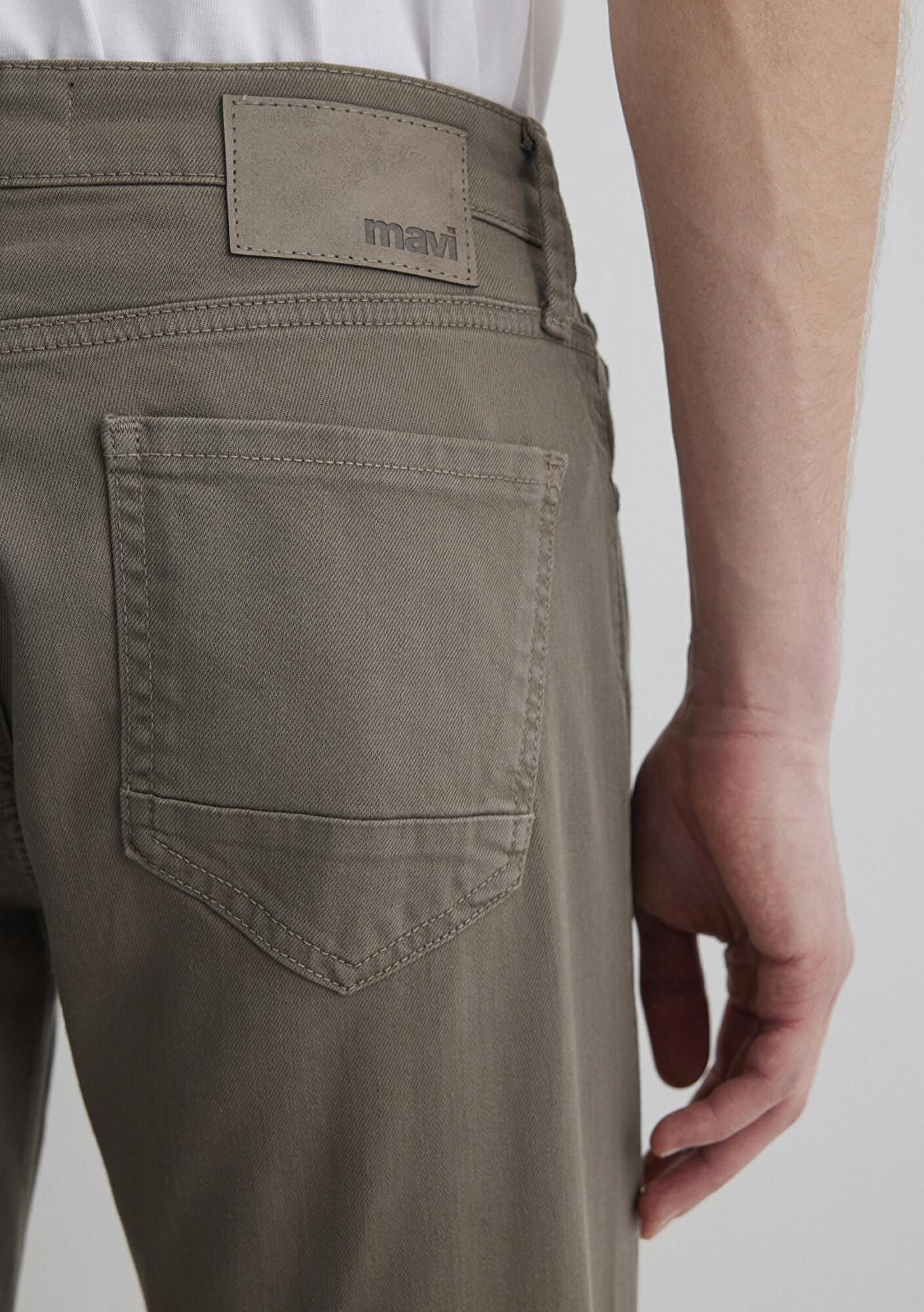 Mavi Marcus Puslu Zeytin Yeşili Comfort Gabardin Pantolon 0035188050