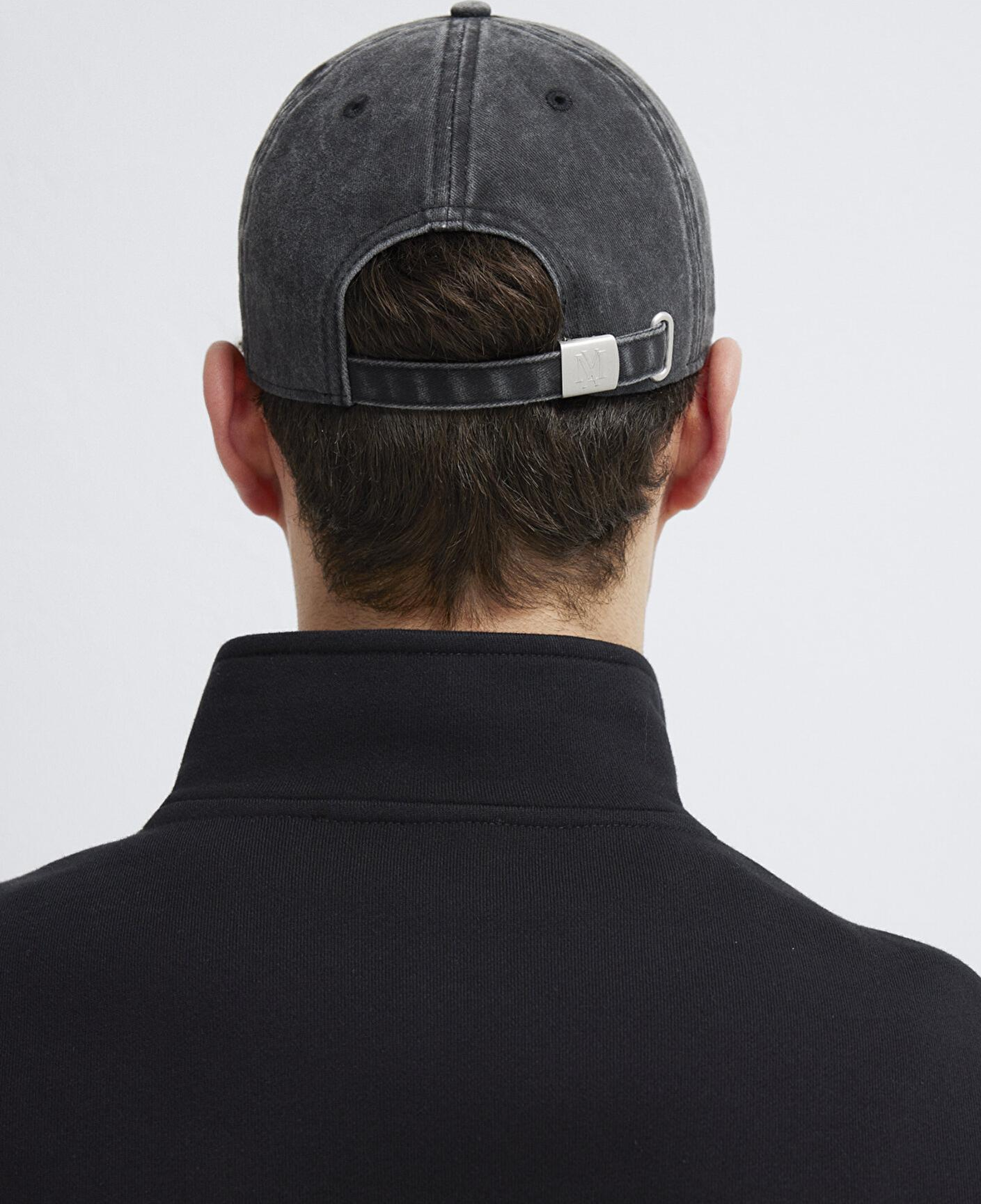 Mavi İşlemeli Antrasit Şapka 0911886-34314