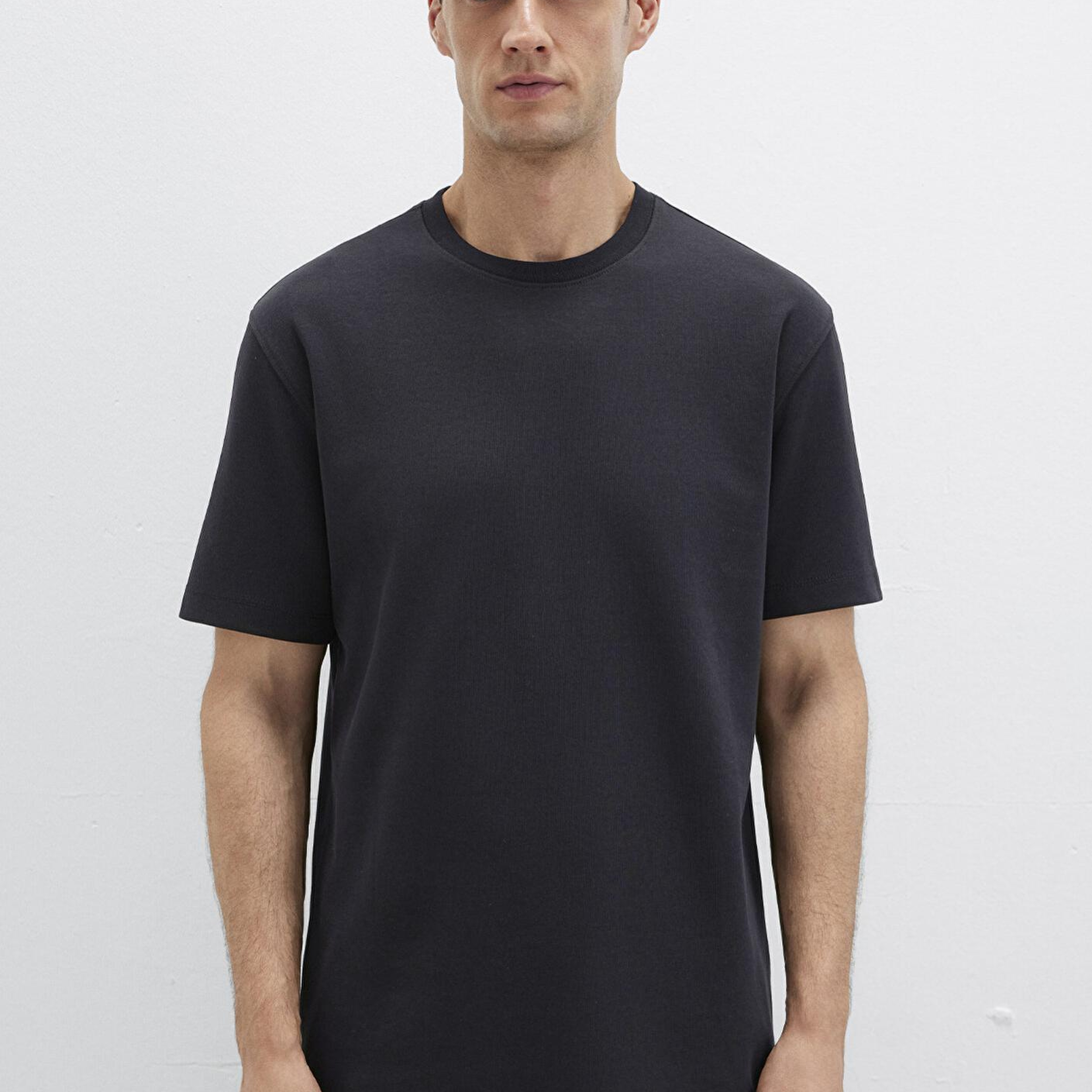 Mavi Mavi Black Siyah Basic Tişört Loose Fit / Bol Rahat Kesim 0612731-900