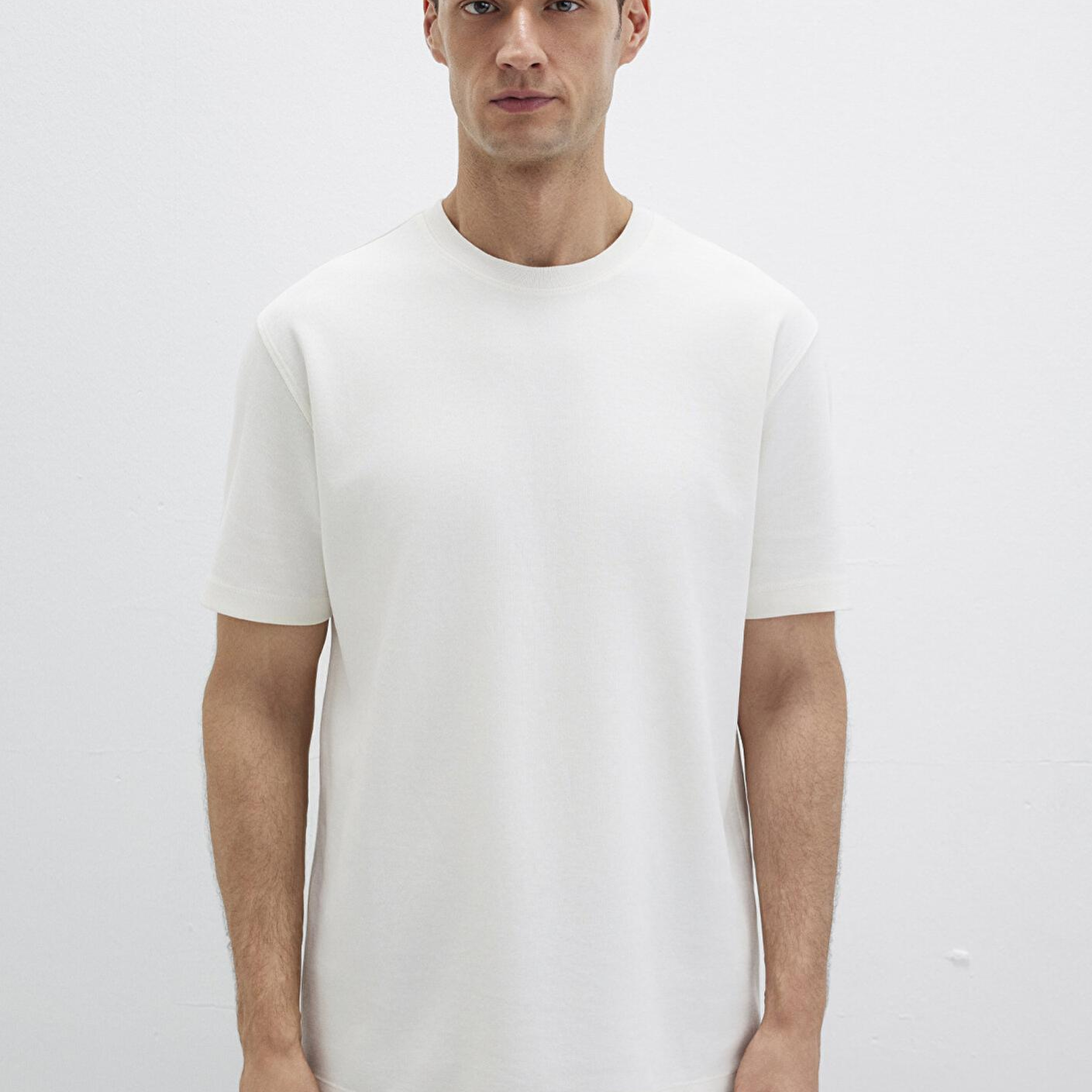 Mavi Mavi Black Ekru Basic Tişört Loose Fit / Bol Rahat Kesim 0612731-70057