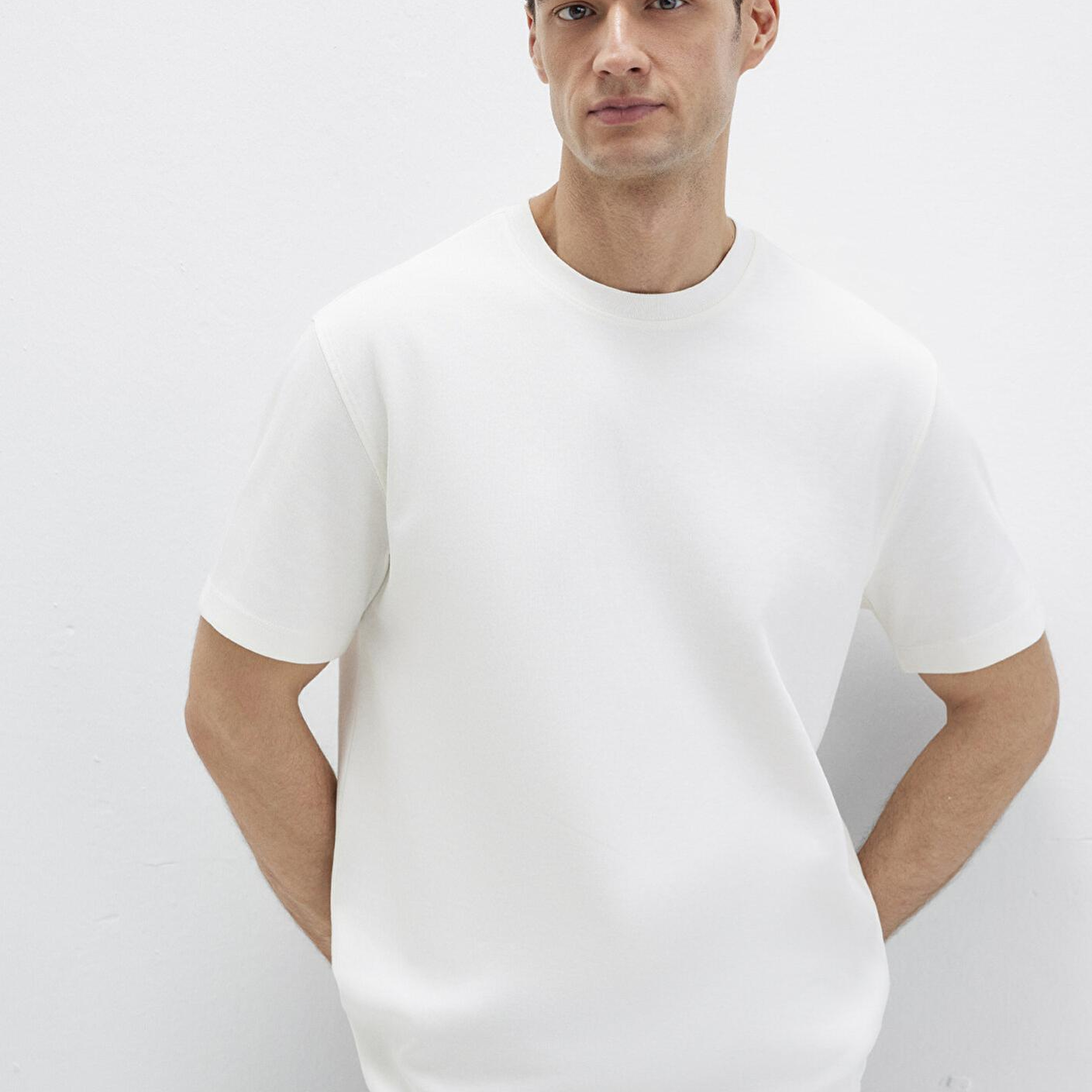 Mavi Mavi Black Ekru Basic Tişört Loose Fit / Bol Rahat Kesim 0612731-70057