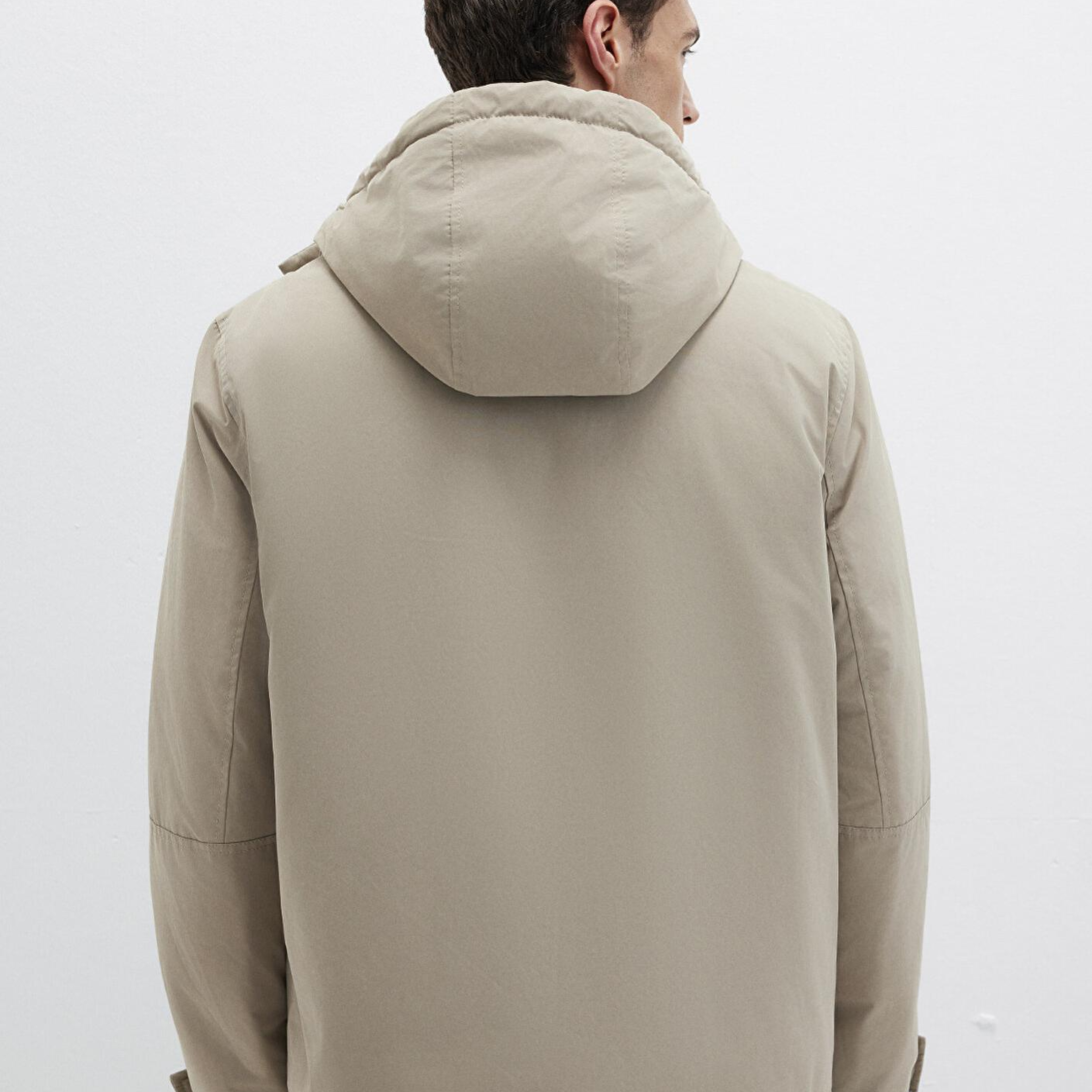 Mavi Cep Detaylı Kapüşonlu Bej Mont 0110657-70355