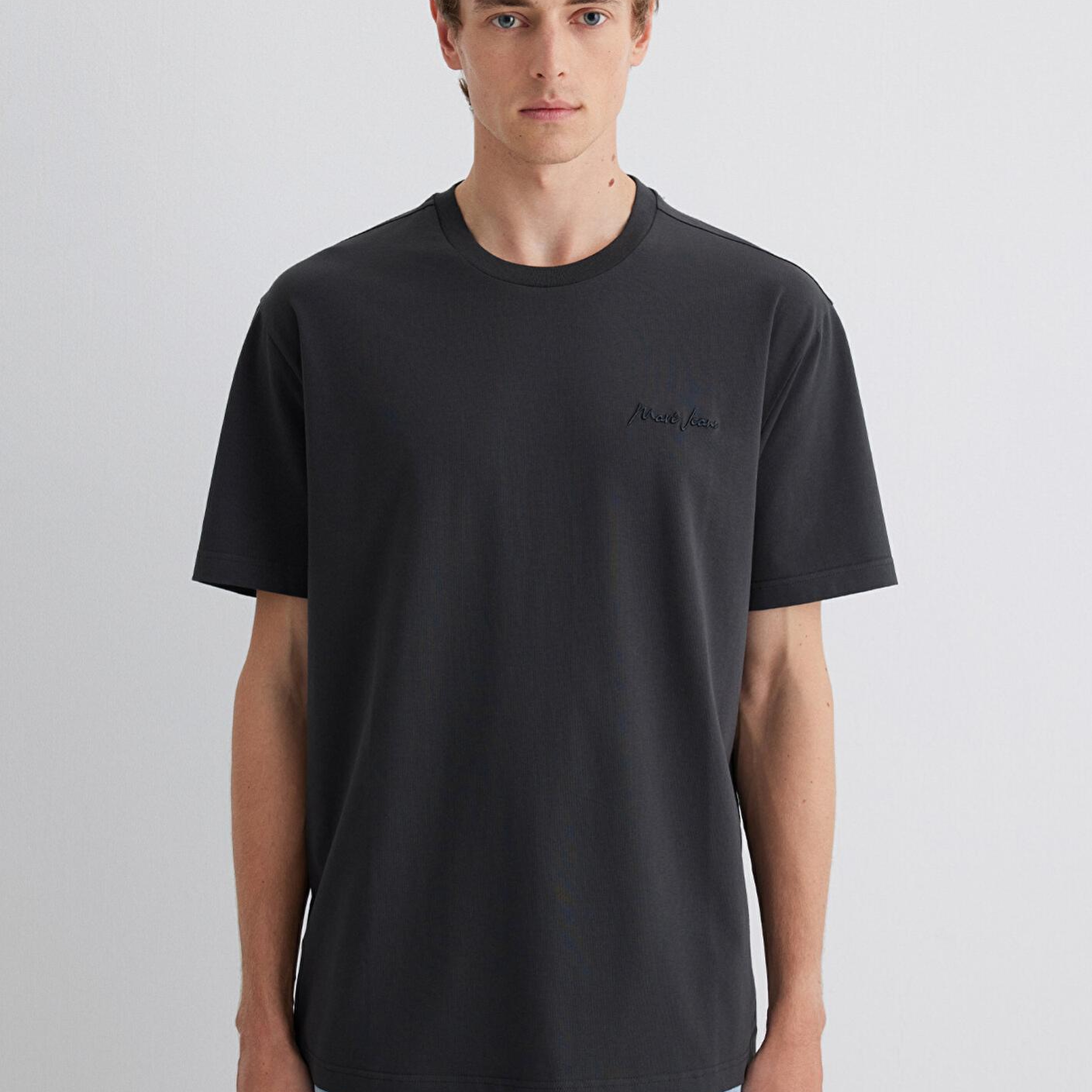Mavi Mavi Jeans Nakışlı Antrasit Basic Tişört Loose Fit / Bol Rahat Kesim 0612733-70092