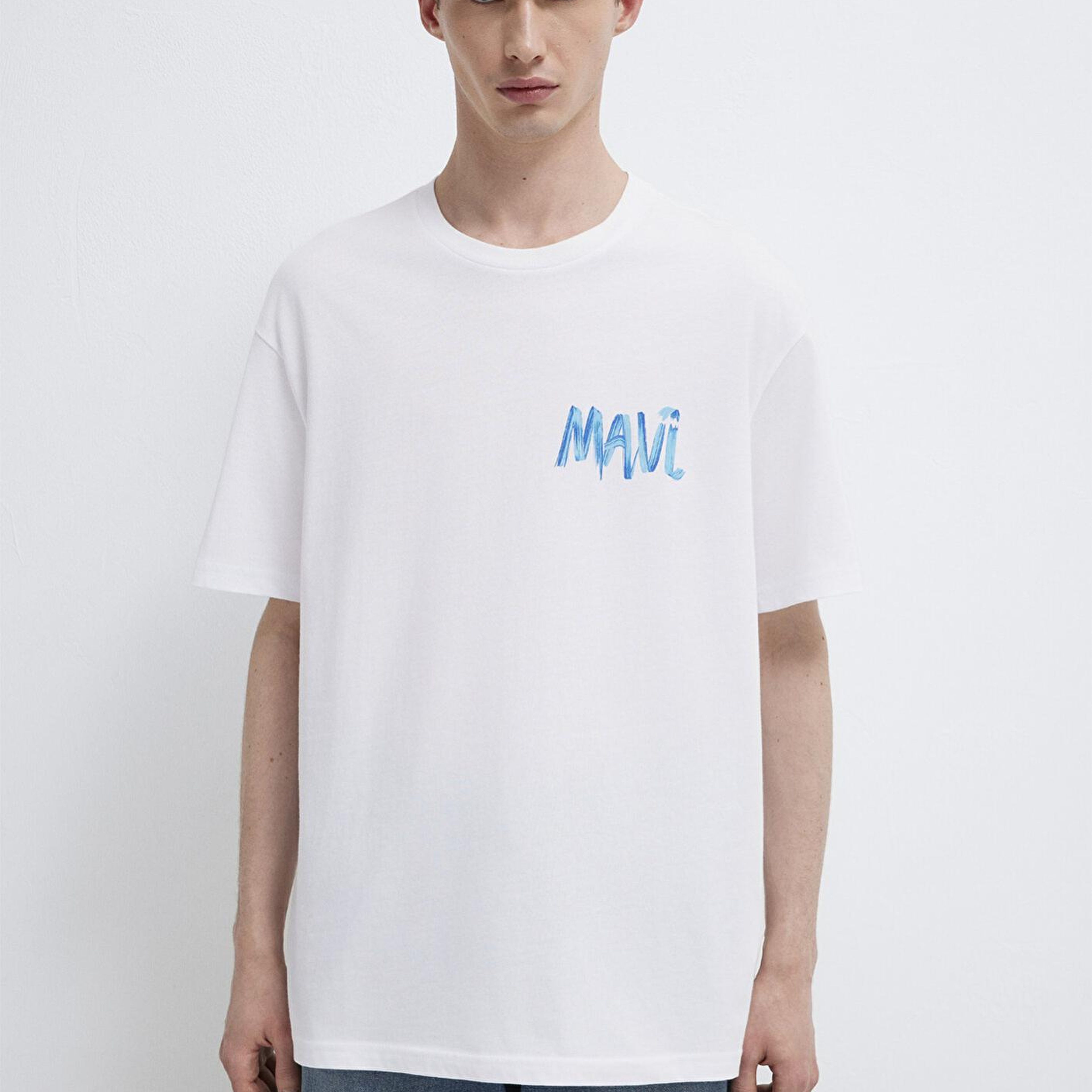 Mavi Mavi Baskılı Beyaz Tişört Loose Fit / Bol Rahat Kesim 0612468-620